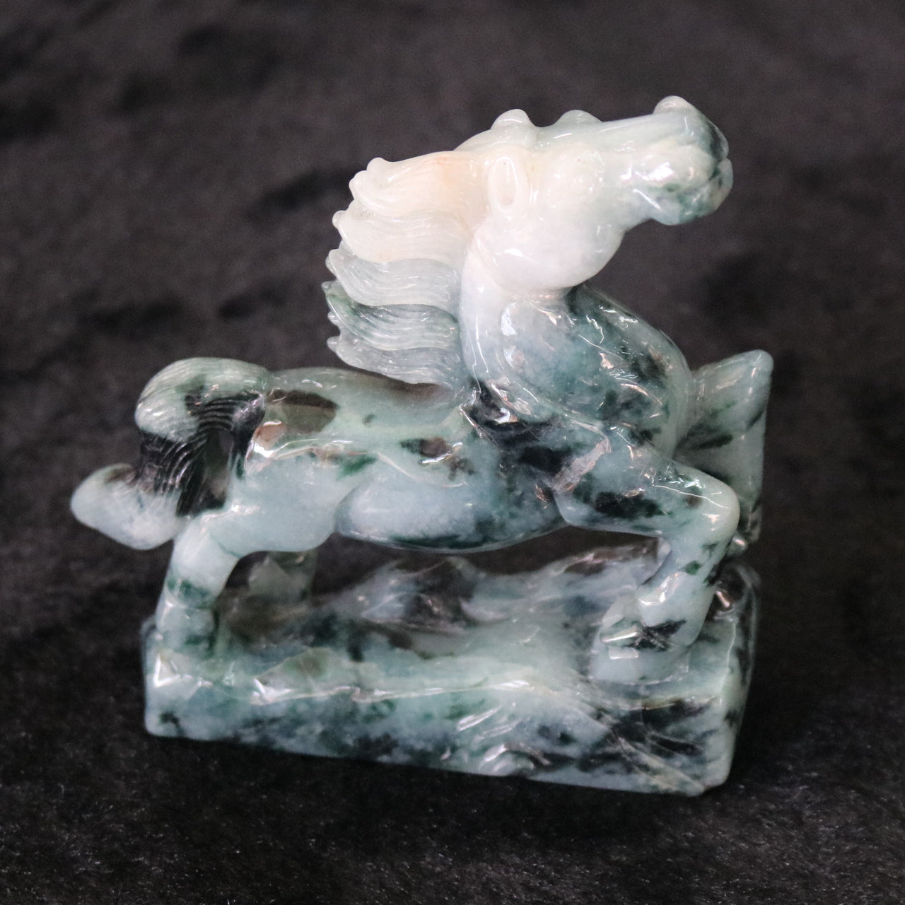 Type A Burmese Jade Dark Green Horse Display - 371.90g L110.0 W112.0 D26.0mm - Huangs Jadeite and Jewelry Pte Ltd