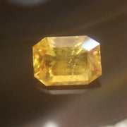 Natural Faceted Yellow Sapphire 黄宝石 with NGI Cert - 10.62 cts L14.2 W10.1 D7.2mm - Huangs Jadeite and Jewelry Pte Ltd