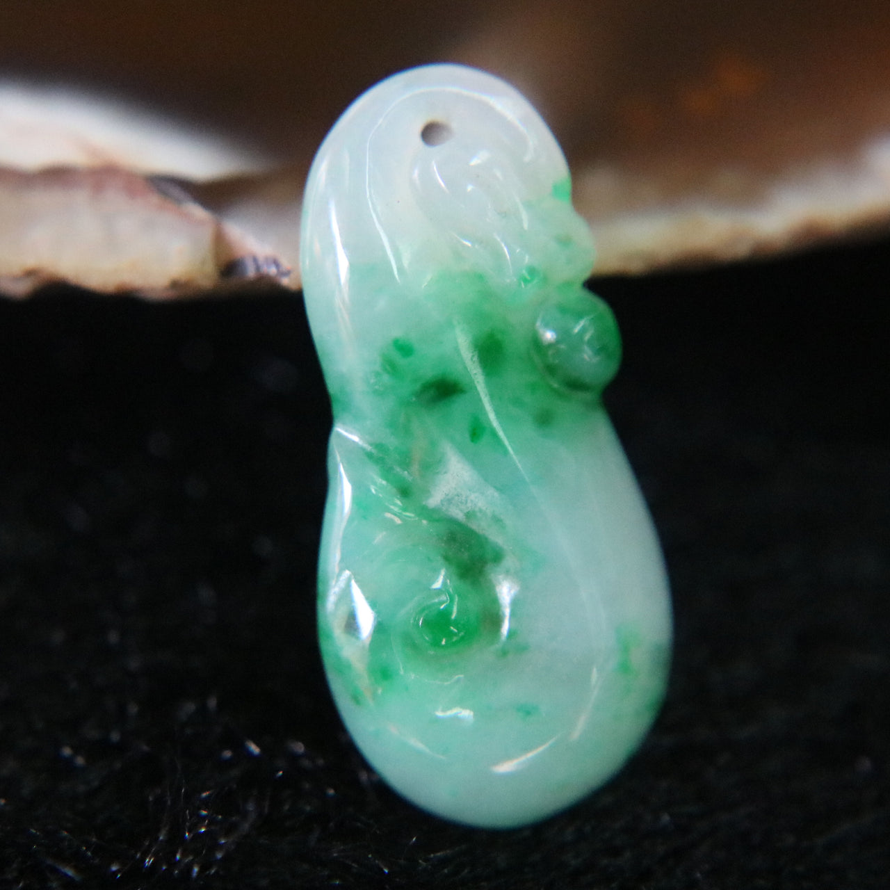 Type A Burmese Jade Jadeite Dragon - 1.33g L22.6 W10.6 D3.3mm - Huangs Jadeite and Jewelry Pte Ltd