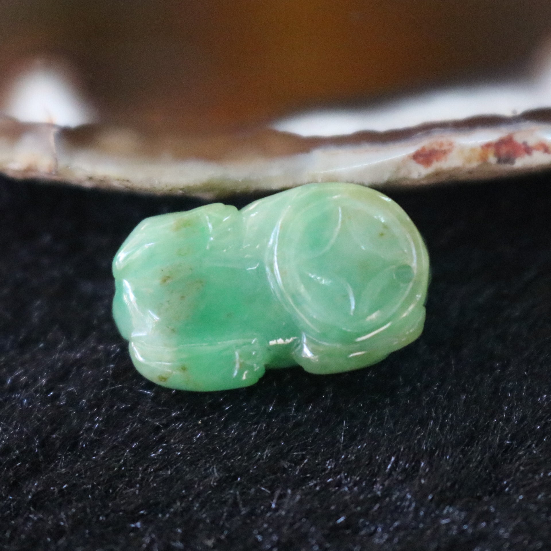 Type A Burmese Jade Jadeite Dog - 5.40g L20.0 W11.4 D11.9mm - Huangs Jadeite and Jewelry Pte Ltd