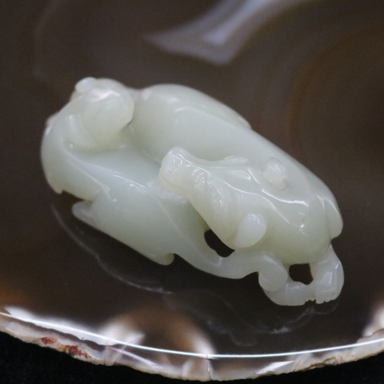 Natural Vintage Nephrite Cow Display - 52.82g L66.7 W33.8 D22.1mm - Huangs Jadeite and Jewelry Pte Ltd