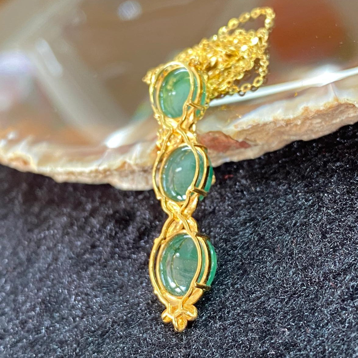 Type A Burmese Icy Jade Jadeite 18k Yellow Gold Pendant - 3.29g 36.7 by 8.2 by 5.8mm - Huangs Jadeite and Jewelry Pte Ltd