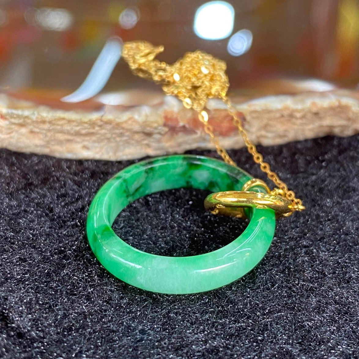 Type A Burmese Jade Jadeite Ring 18k Yellow Gold Pendant - 4.60g 25.1 by 25.1 by 5.0mm - Huangs Jadeite and Jewelry Pte Ltd