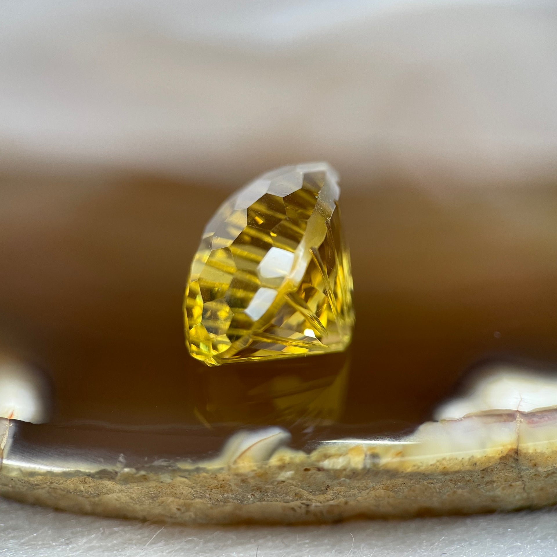 Natural Citrine 19.65 carats 20.7 by 14.2 by 12.7mm - Huangs Jadeite and Jewelry Pte Ltd