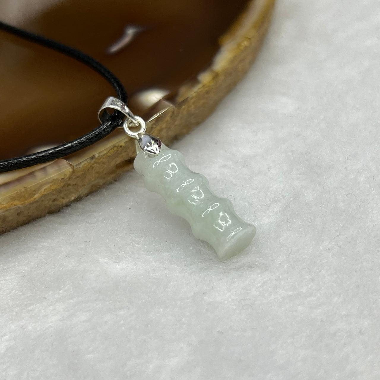 Type A Green Jade Jadeite Bamboo 3.90g 20.6 by 7.3 by 7.3 mm - Huangs Jadeite and Jewelry Pte Ltd