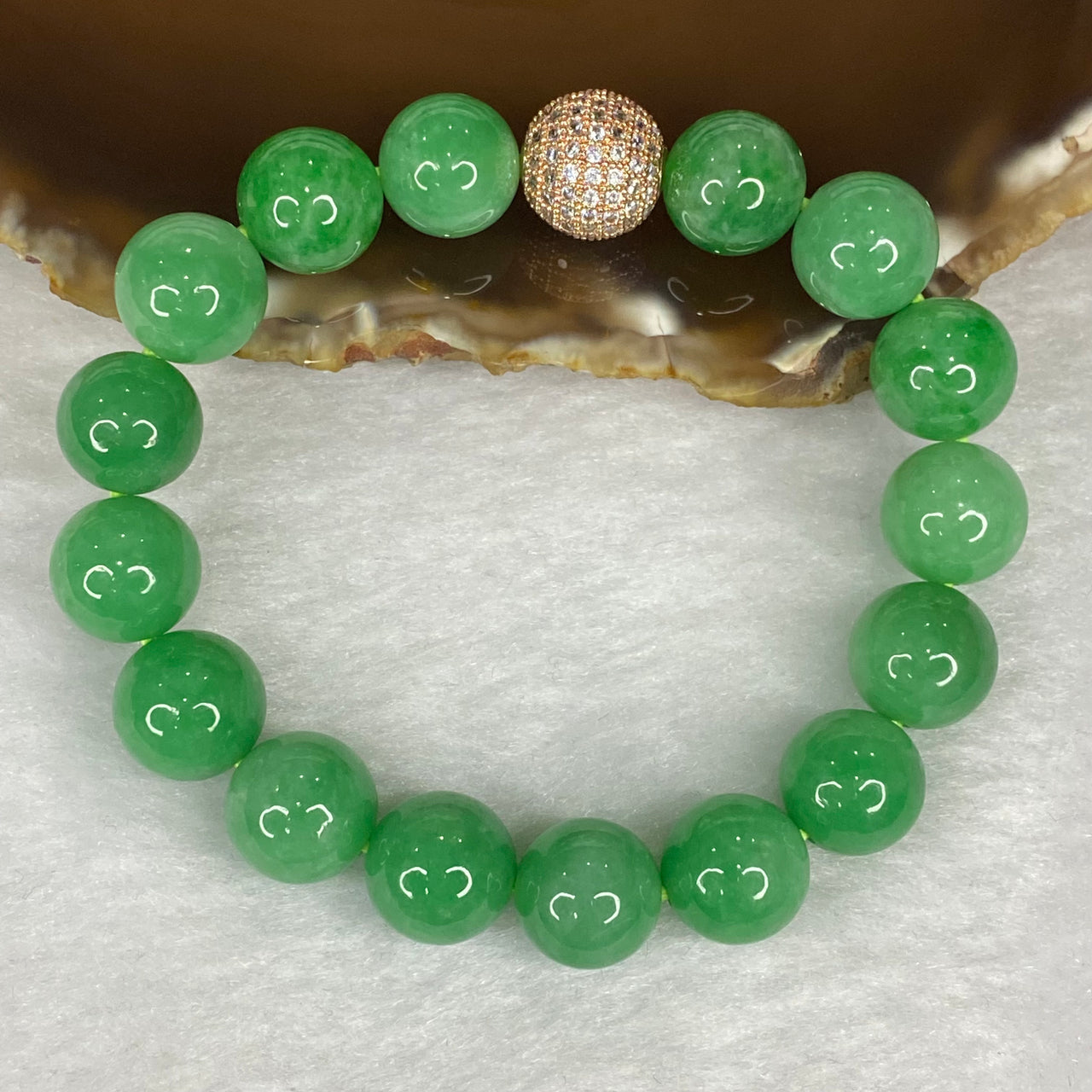 Rare High End Full Spicy Green Beads Bracelet 49.02g 12.2mm 16 Beads - Huangs Jadeite and Jewelry Pte Ltd