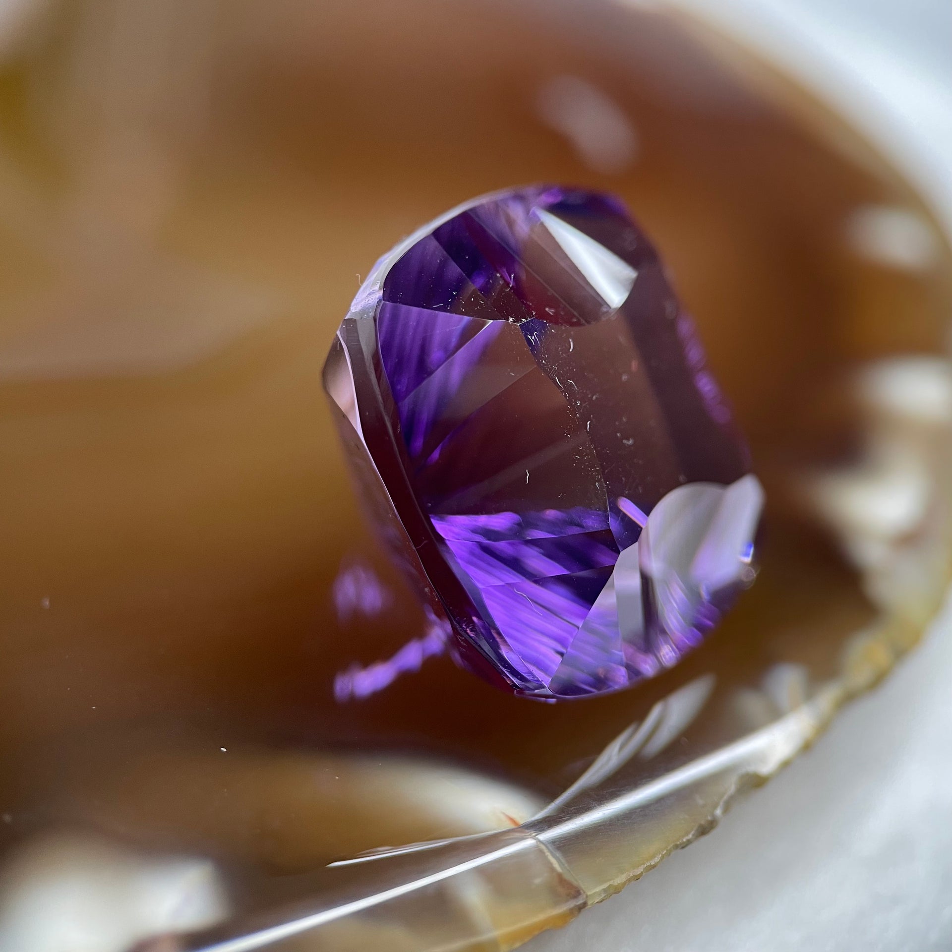 Natural Amethyst 38.40 carats 20.7 by 20.7 by 16.2mm - Huangs Jadeite and Jewelry Pte Ltd