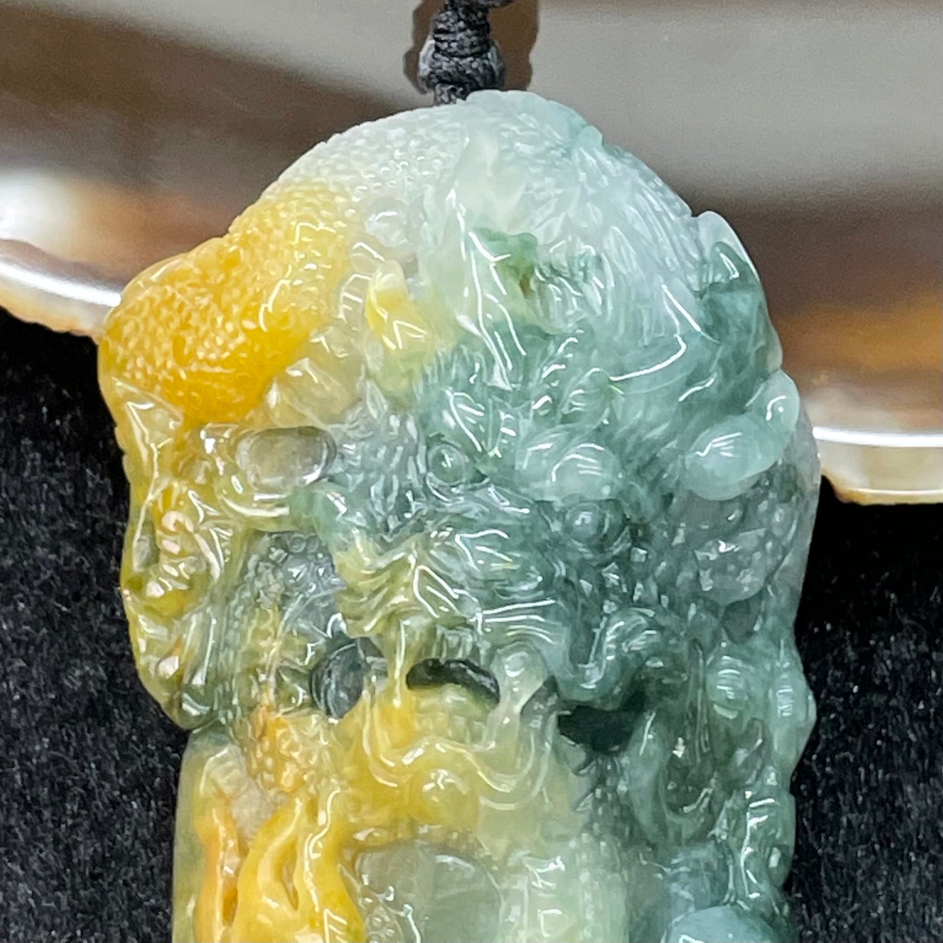 Type A Burmese Jade Jadeite Dragon Pendant - 49.86g 65.5 by 36.0 by 16.3mm - Huangs Jadeite and Jewelry Pte Ltd