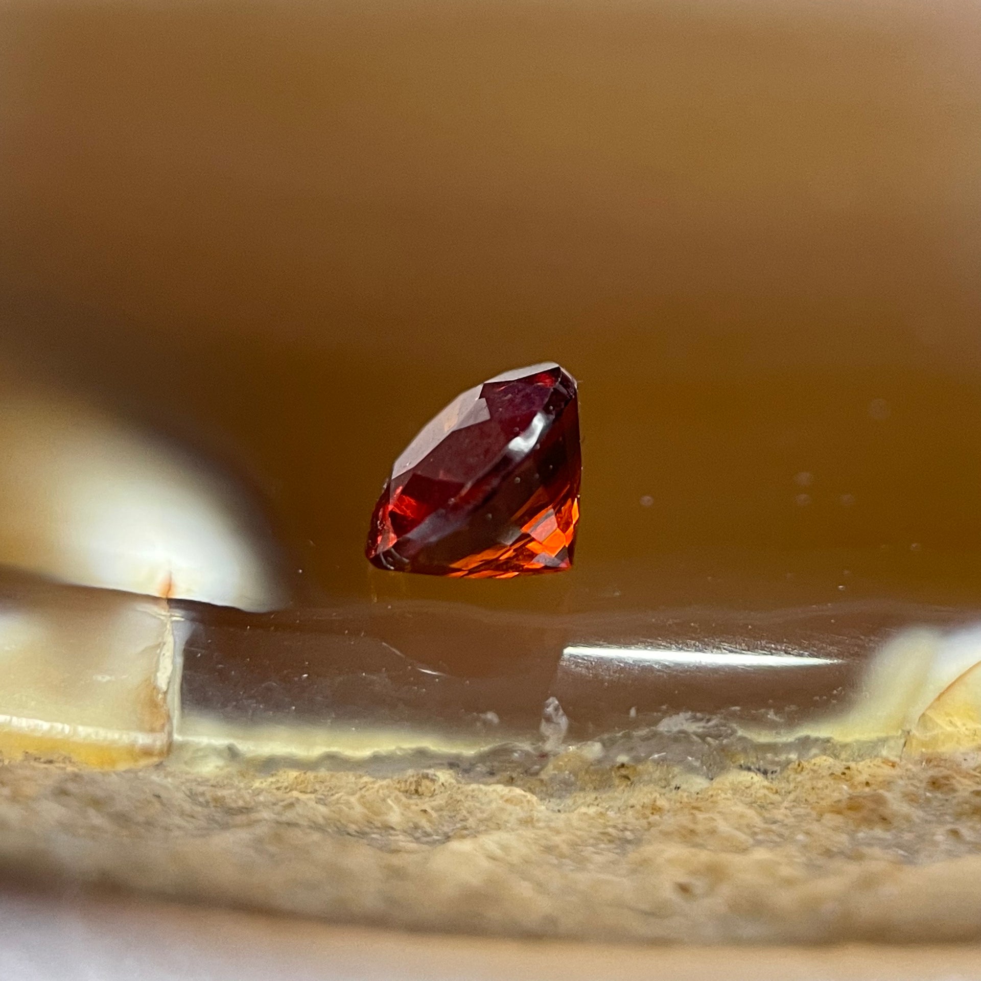 Natural Orange Red Garnet Crystal Stone for Setting - 1.00ct 5.4 by 5.4 by 3.9mm - Huangs Jadeite and Jewelry Pte Ltd