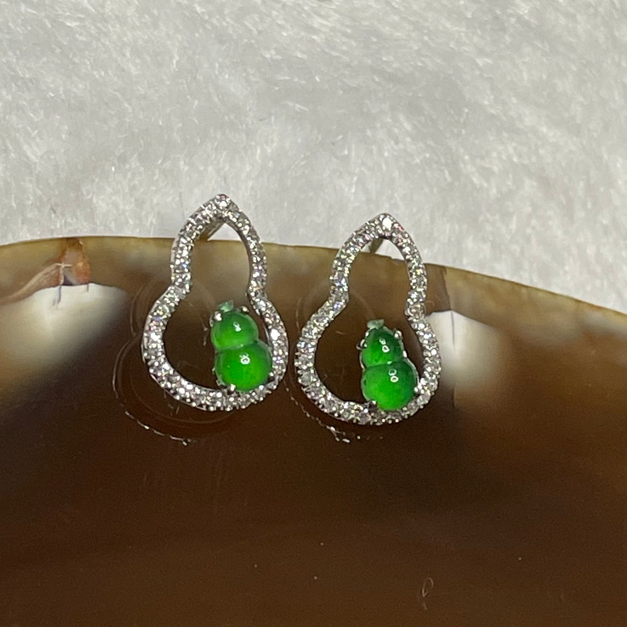 Type A Yang Green Jade Jadeite Hulu Earrings 18k white gold & natural diamonds 0.9g 10.8 by 7.3 by 2.9mm - Huangs Jadeite and Jewelry Pte Ltd