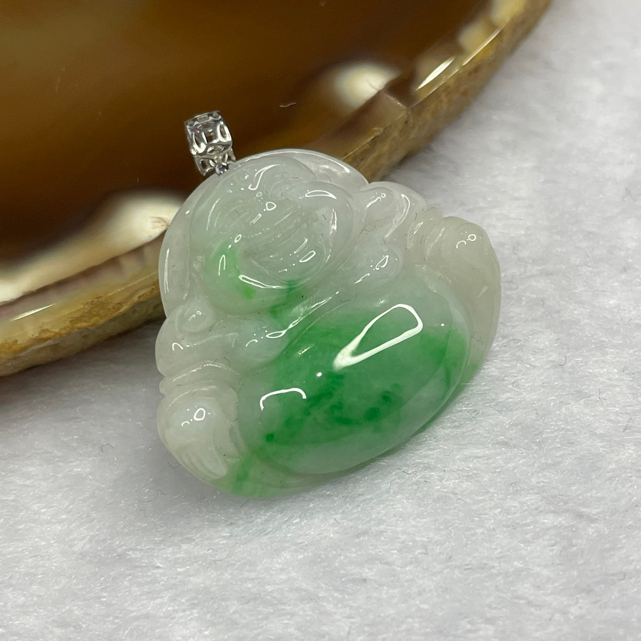 Type A Spicy Green Piao Hua Jade Jadeite Milo Buddha with 18K Gold Clasp -  4.89g 23.7 by 28.0 by 5.4mm - Huangs Jadeite and Jewelry Pte Ltd