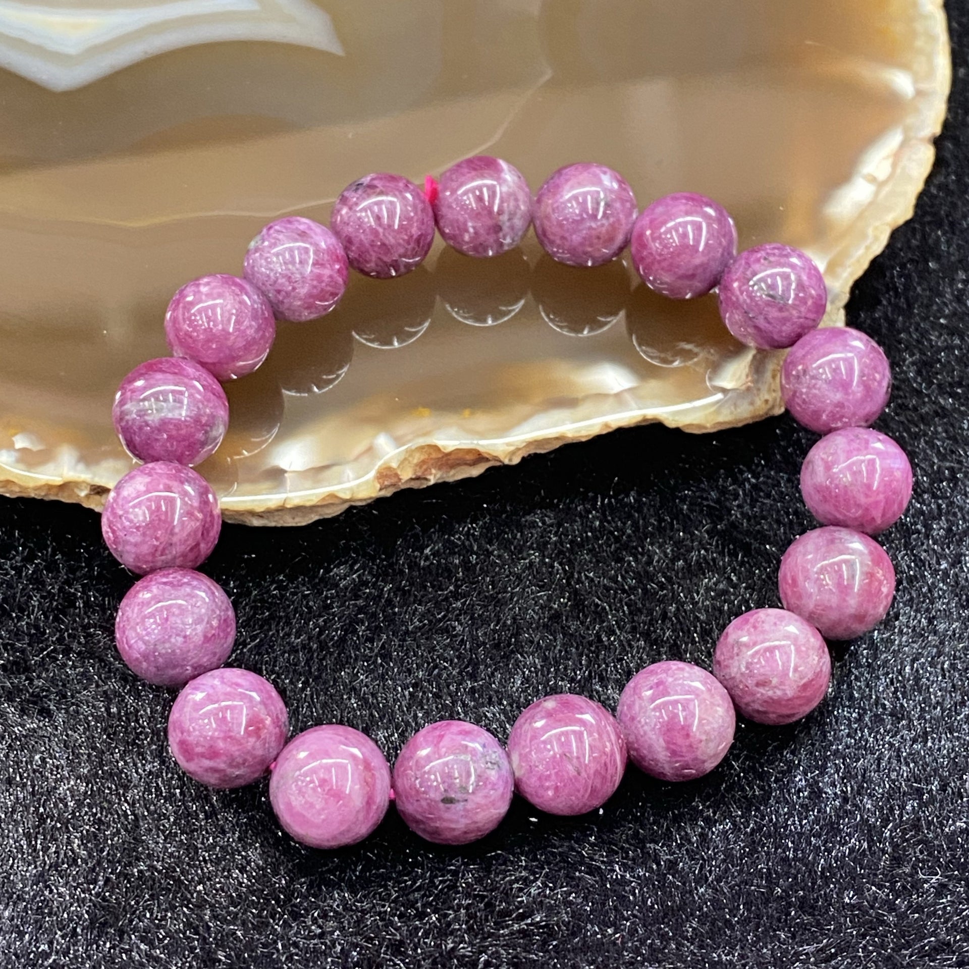 Ruby 红宝石 19 beads bracelet 46.97g each 11.0mm - Huangs Jadeite and Jewelry Pte Ltd