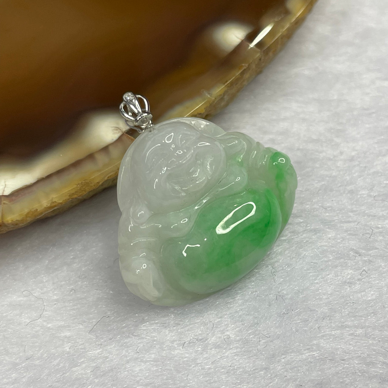 Type A Spicy Green Piao Hua Jade Jadeite Milo Buddha with 18K Gold Clasp - 4.47g 20.3 by 24.8 by 6.1mm - Huangs Jadeite and Jewelry Pte Ltd