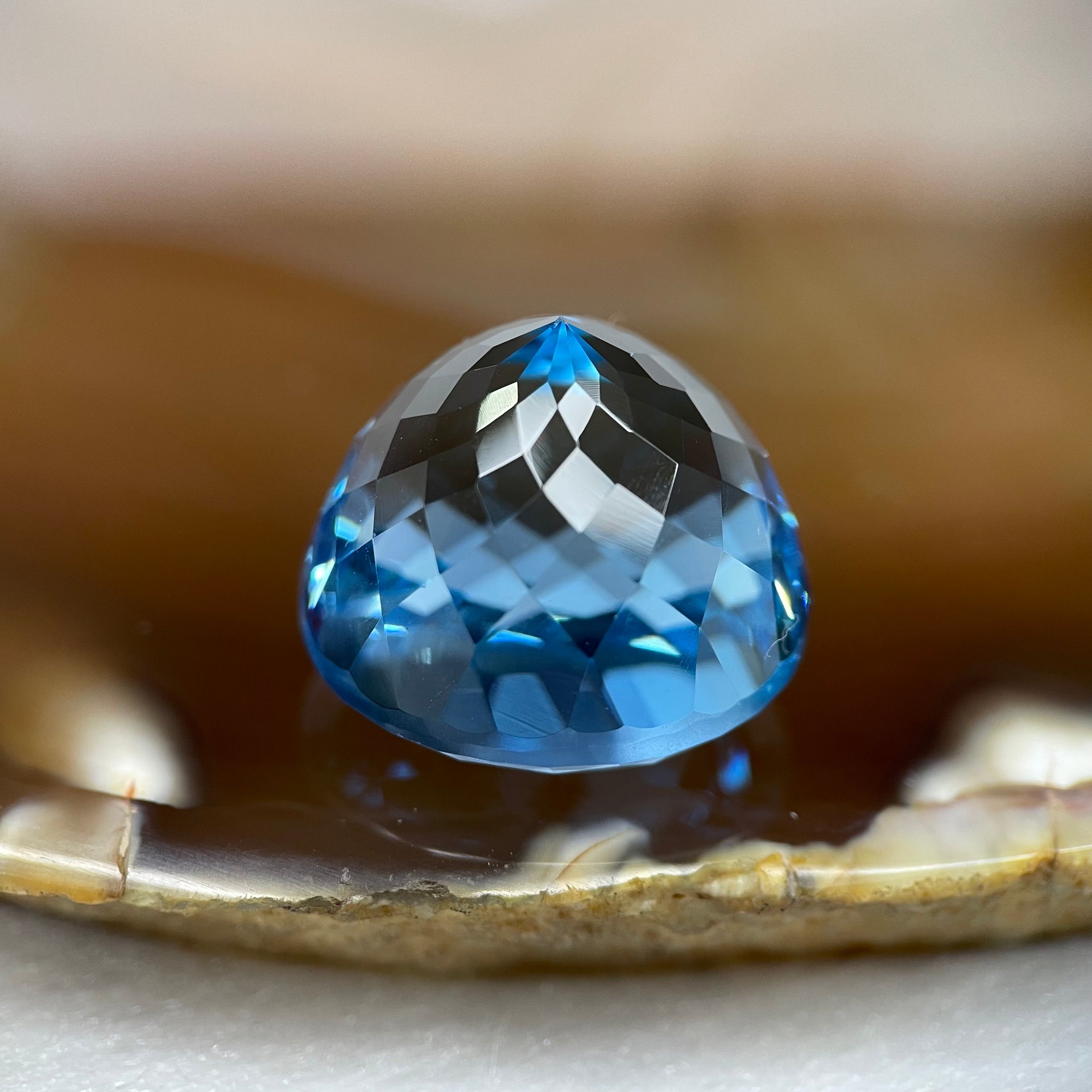 Natural Swiss Blue Topaz 46.15 carats 18.8 by 18.8 by 15.6mm - Huangs Jadeite and Jewelry Pte Ltd