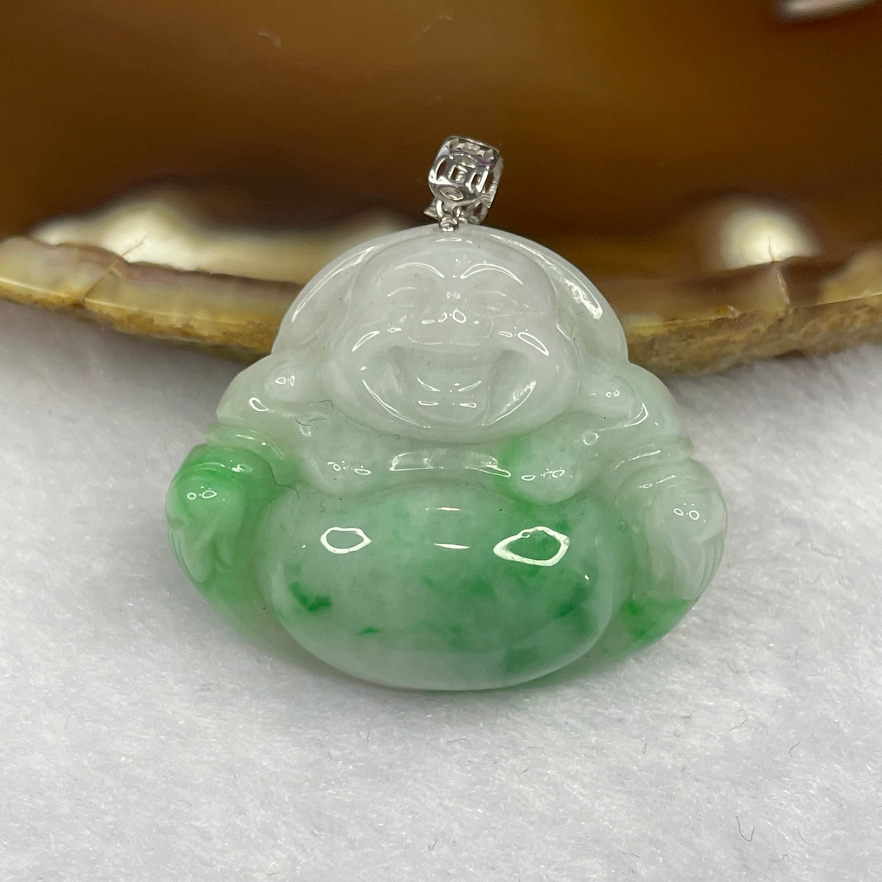 Type A Spicy Green Piao Hua Jade Jadeite Milo Buddha with 18K Gold Clasp - 7.65g 24.7 by 29.3 by 7.5mm - Huangs Jadeite and Jewelry Pte Ltd