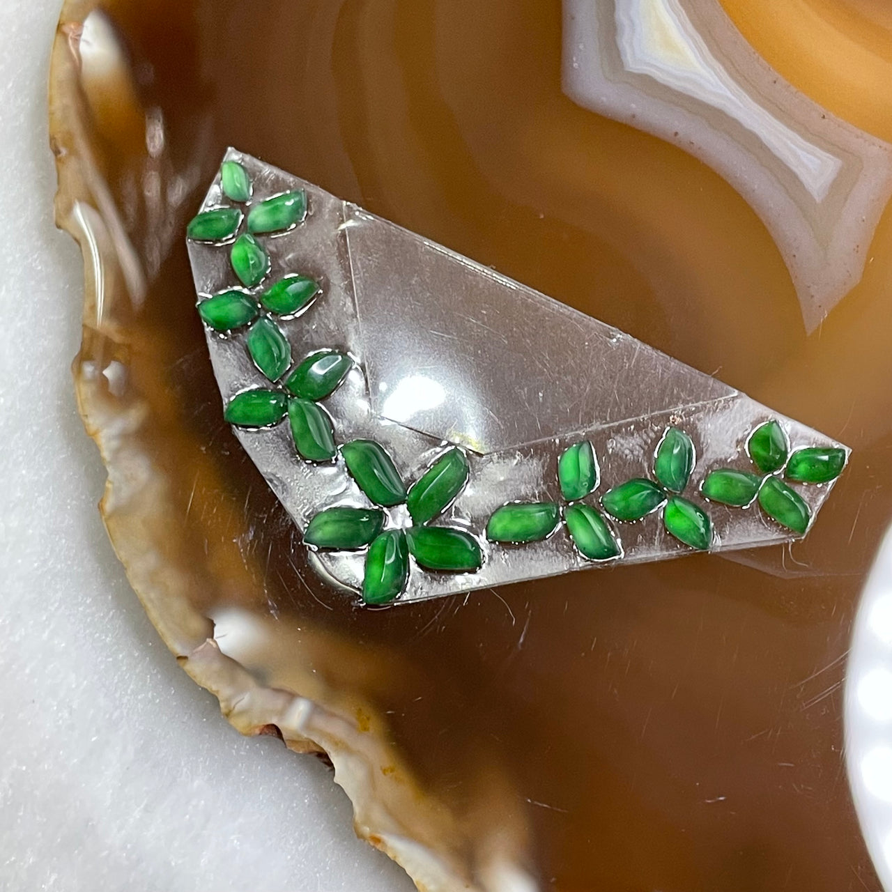 Type A Spicy Green Jade Jadeite for necklaces setting 2.26g - Huangs Jadeite and Jewelry Pte Ltd