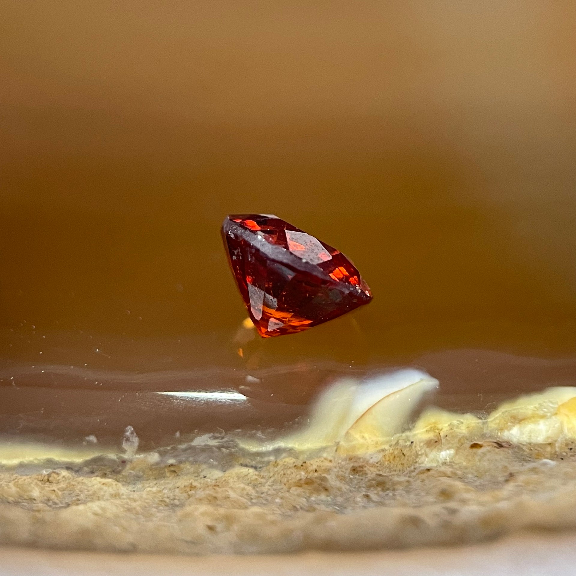 Natural Orange Red Garnet Crystal Stone for Setting - 1.15ct 5.7 by 5.7 by 3.8mm - Huangs Jadeite and Jewelry Pte Ltd