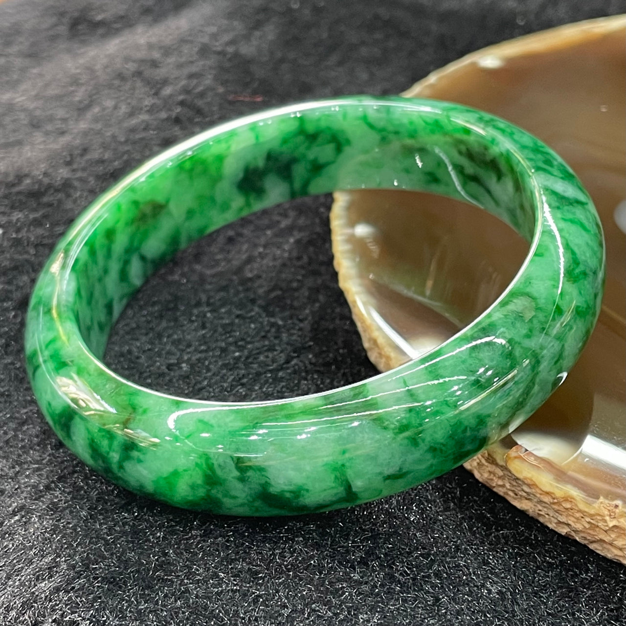 Type A Burmese Jade Jadeite Intense Green Bangle - 62g inner Diameter 58.5mm thickness 14.4mm - Huangs Jadeite and Jewelry Pte Ltd