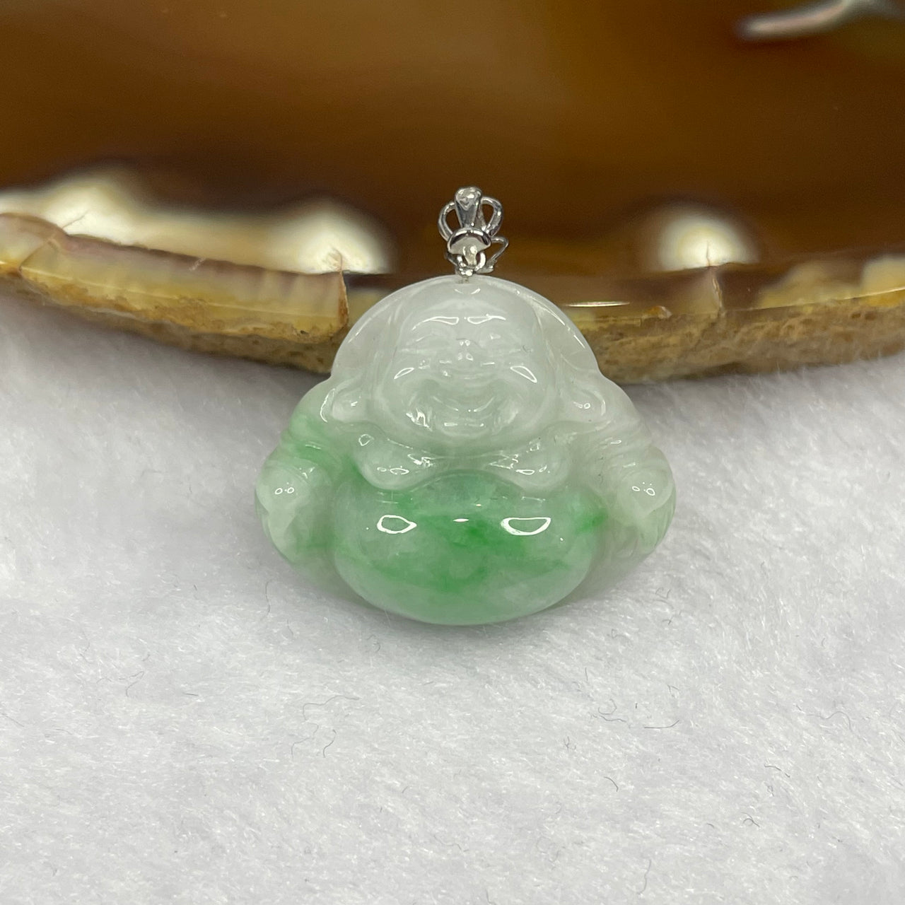 Type A Spicy Green Piao Hua Jade Jadeite Milo Buddha with 18K Gold Clasp -  4.13g 18.4 by 22.3 by 6.8mm - Huangs Jadeite and Jewelry Pte Ltd