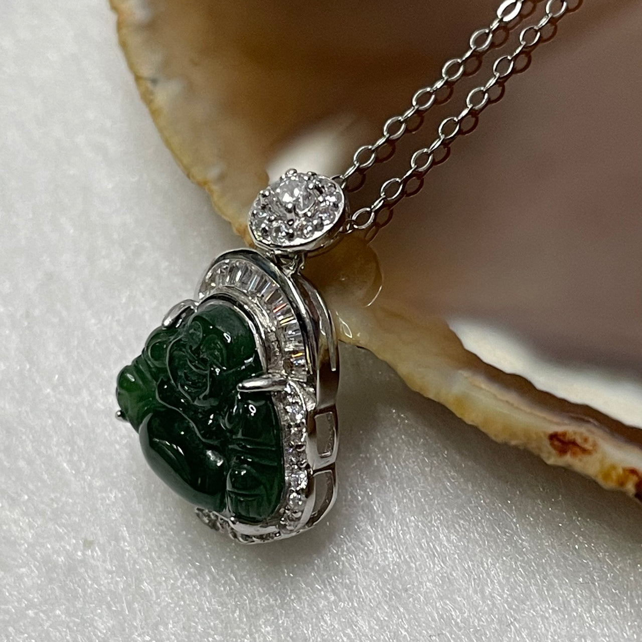 Type A Green Omphacite Jade Jadeite Milo Buddha - 2.97g 23.9 by 16.0 by 6.3mm - Huangs Jadeite and Jewelry Pte Ltd