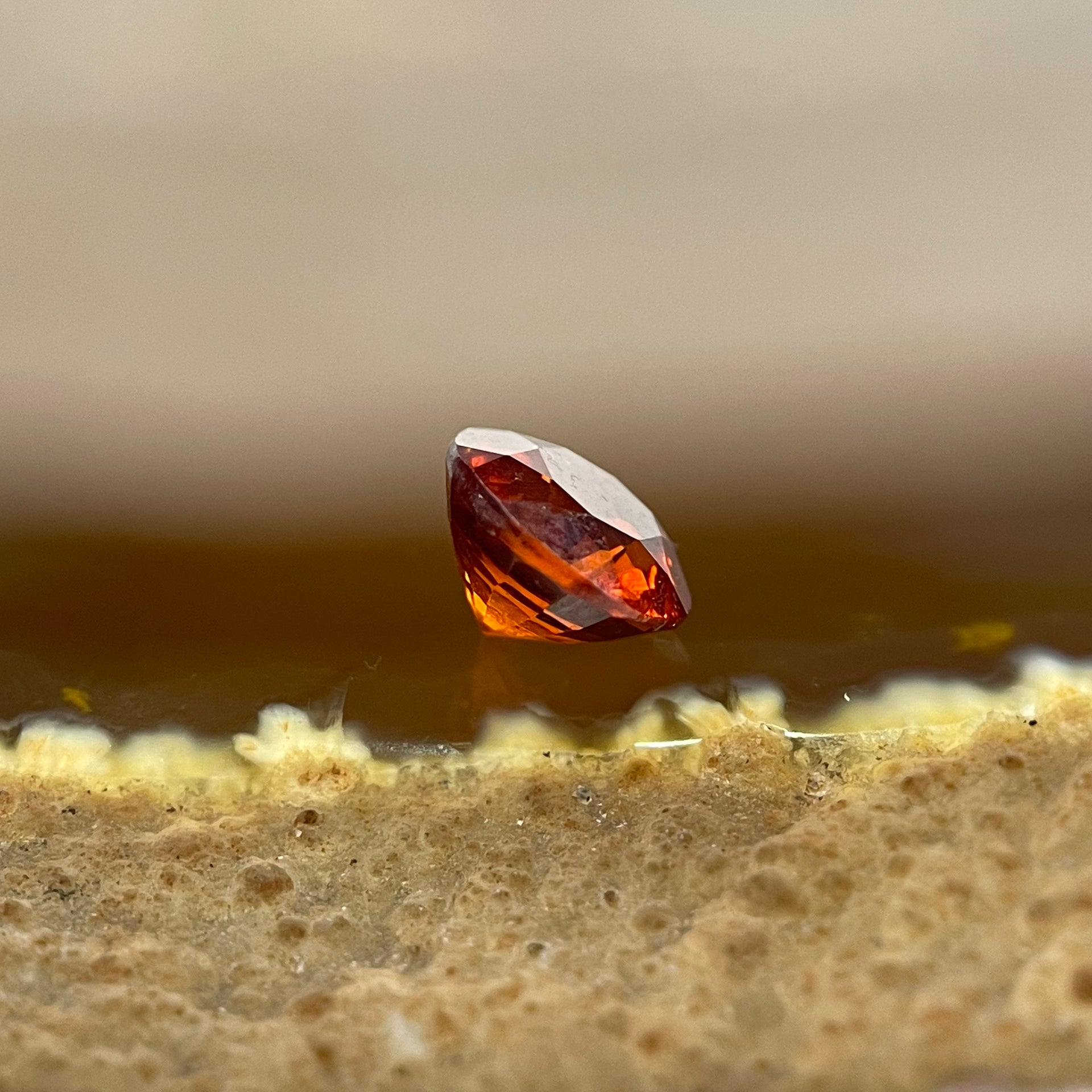 Natural Orange Red Garnet Crystal Stone for Setting - 0.75ct 5.1 by 5.1 by 3.3mm - Huangs Jadeite and Jewelry Pte Ltd