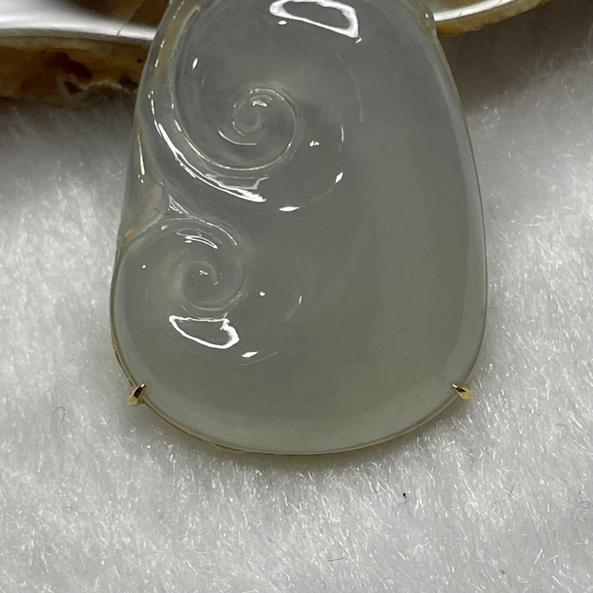 Type A Semi Icy Ruyi Jade Jadeite 18k Yellow Gold 4.84g 33.9 by 19.6 by 4.9mm - Huangs Jadeite and Jewelry Pte Ltd