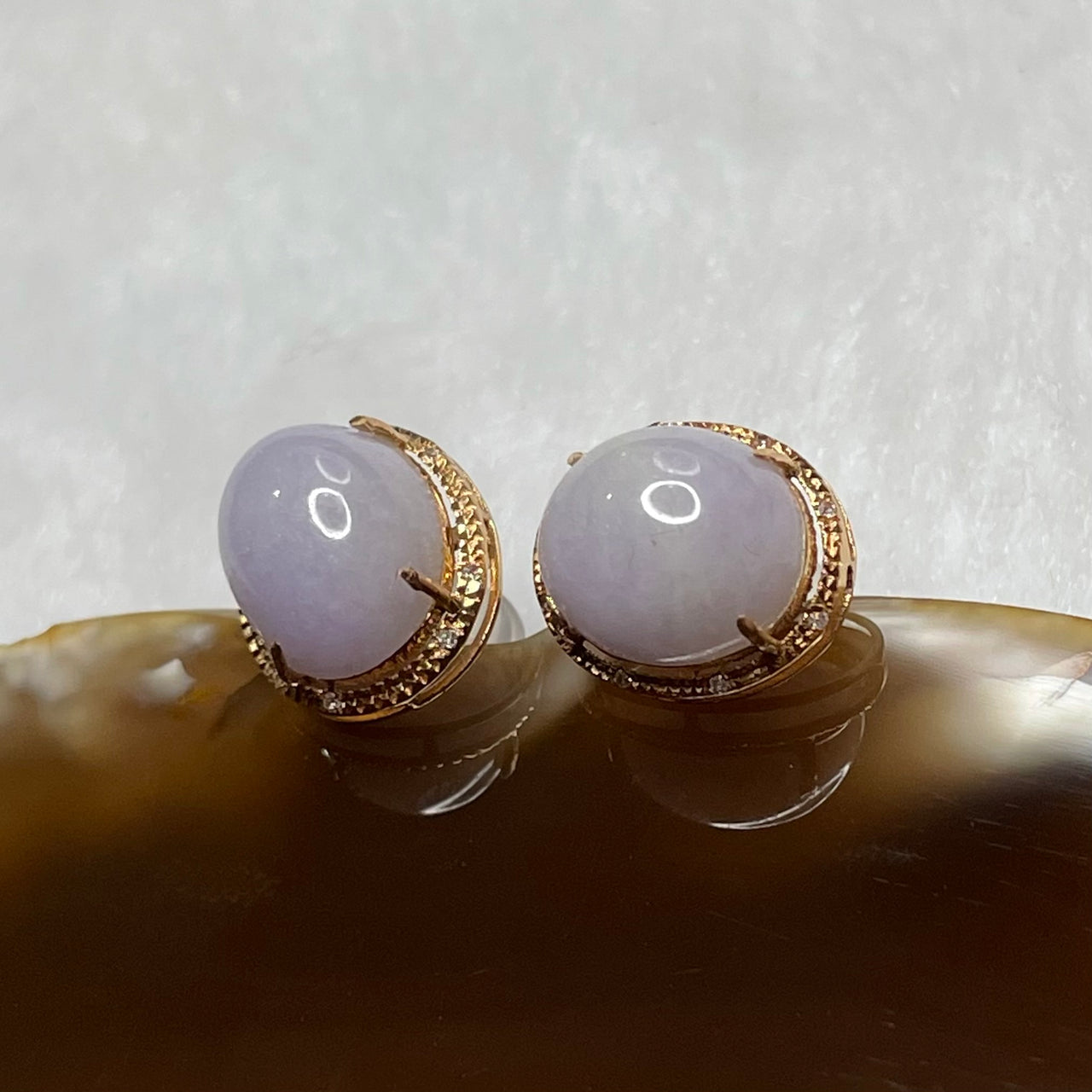 Type A Lavender Jade Jadeite Earrings 18k Rose Gold 2.74g 11.3 by 10.0 by 7.1mm - Huangs Jadeite and Jewelry Pte Ltd