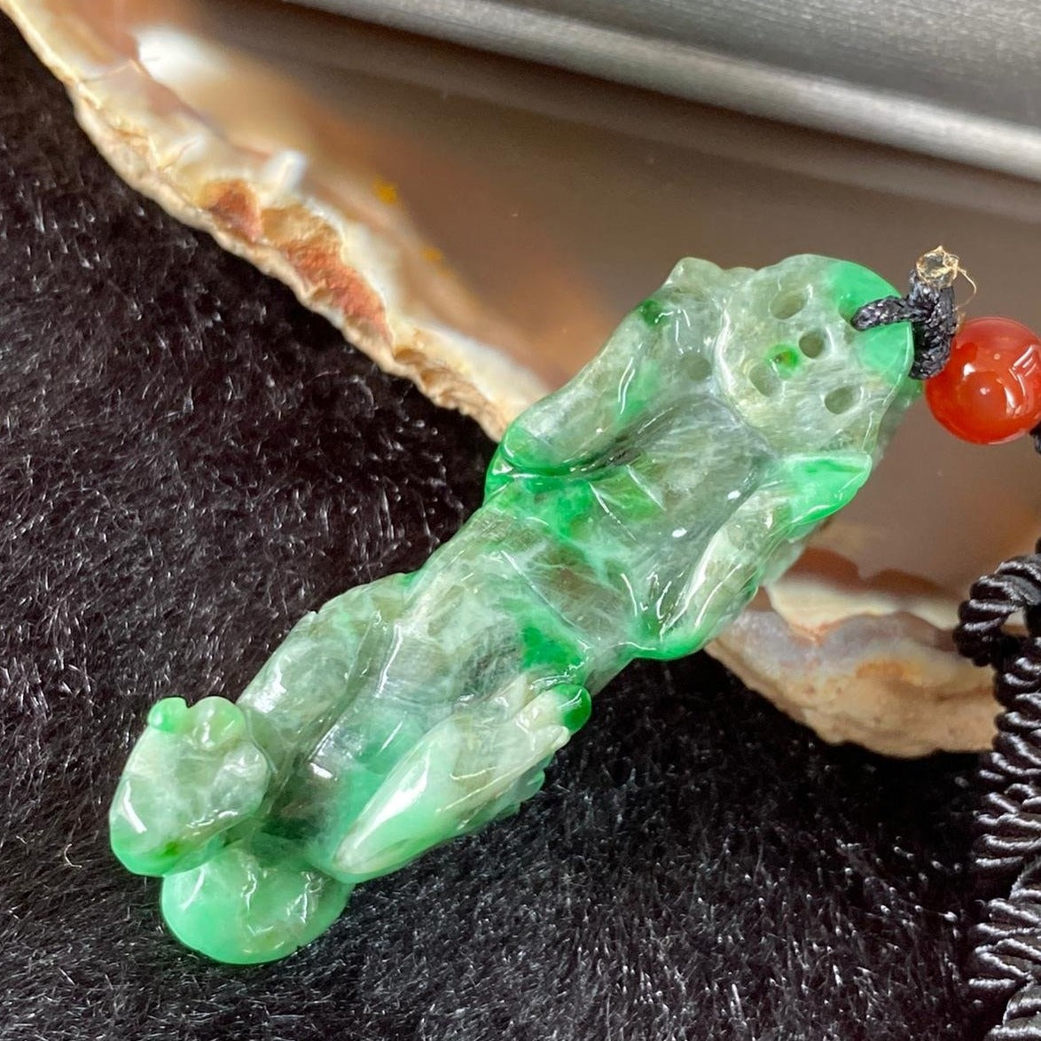 Type A Burmese Jade Jadeite 3D carving Tiger - 13.12g 48.5 by 16.5 by 13.8mm - Huangs Jadeite and Jewelry Pte Ltd