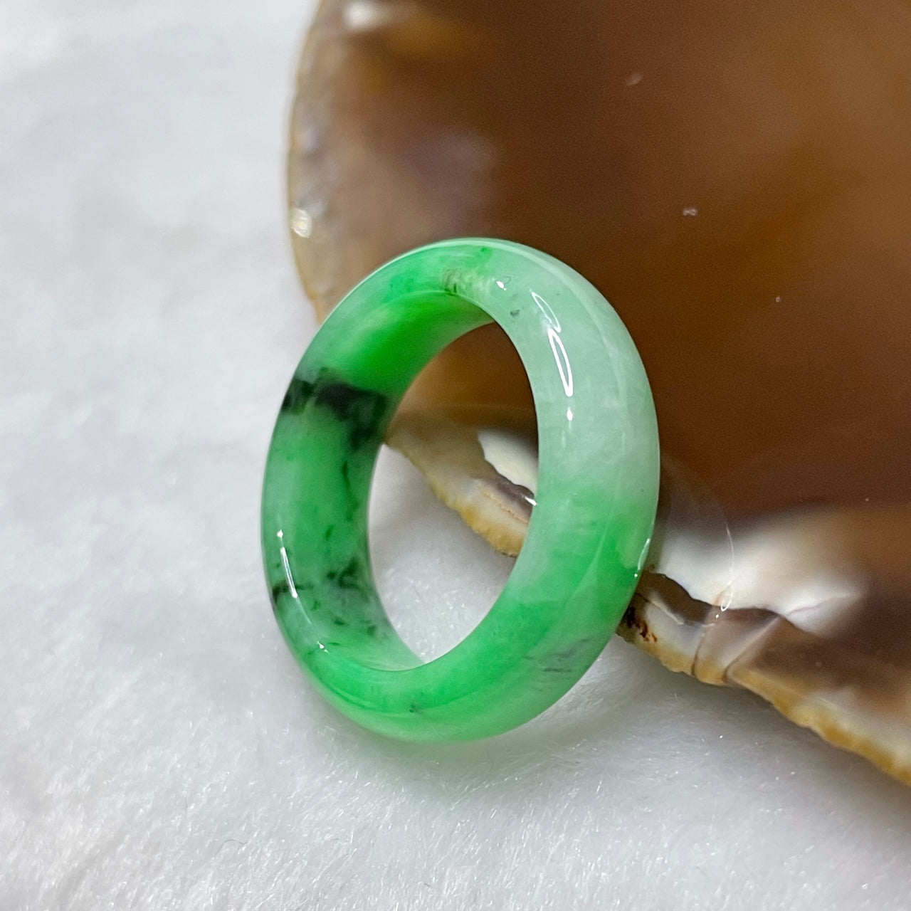 Type A Spicy Green Jade Jadeite Ring 5.3g US8.75 HK19.5 Inner Diameter 18.9mm Thickness: 6.6 by 3.6mm - Huangs Jadeite and Jewelry Pte Ltd