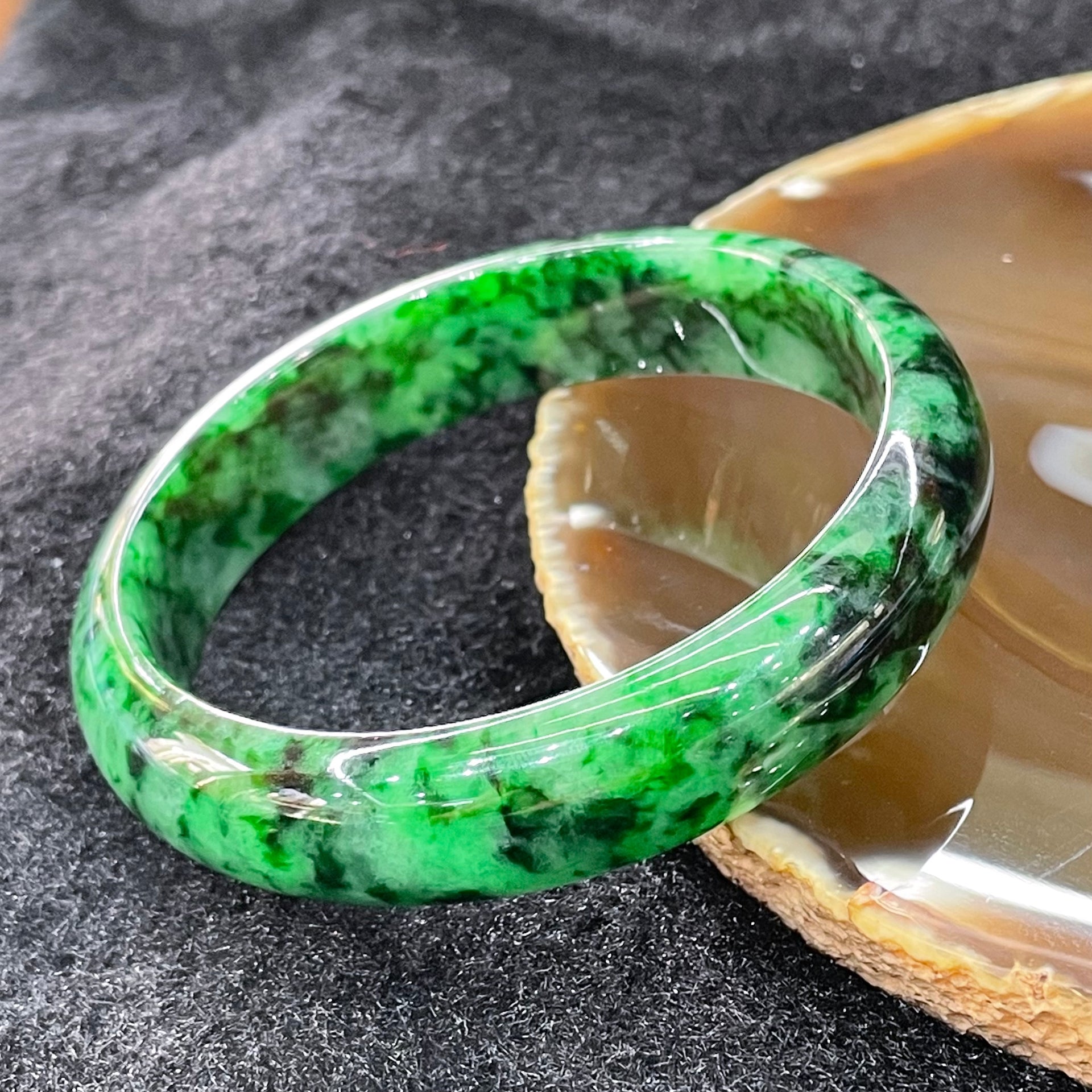 Type A Burmese Jade Jadeite Intense Green Bangle - 46.92g inner Diameter 57.2mm thickness 13.4mm - Huangs Jadeite and Jewelry Pte Ltd