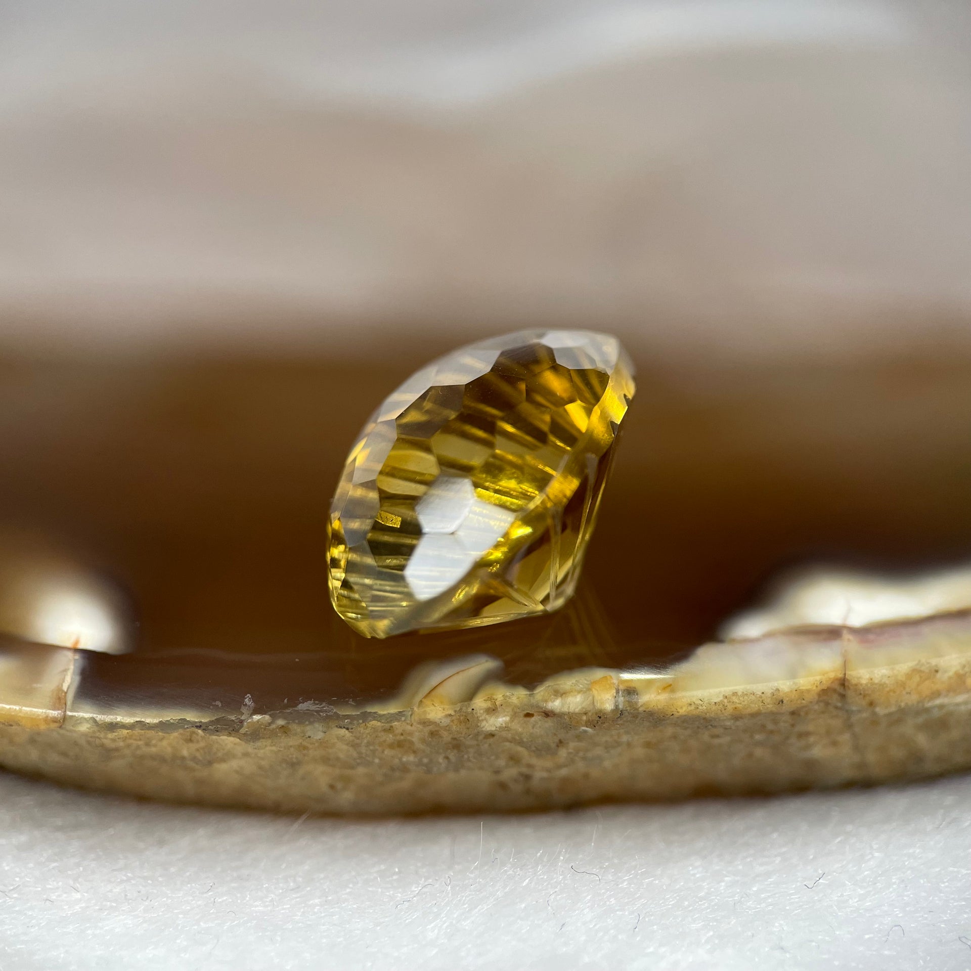 Natural Citrine 20.70 carats 21.4 by 15.5 by 11.5mm - Huangs Jadeite and Jewelry Pte Ltd