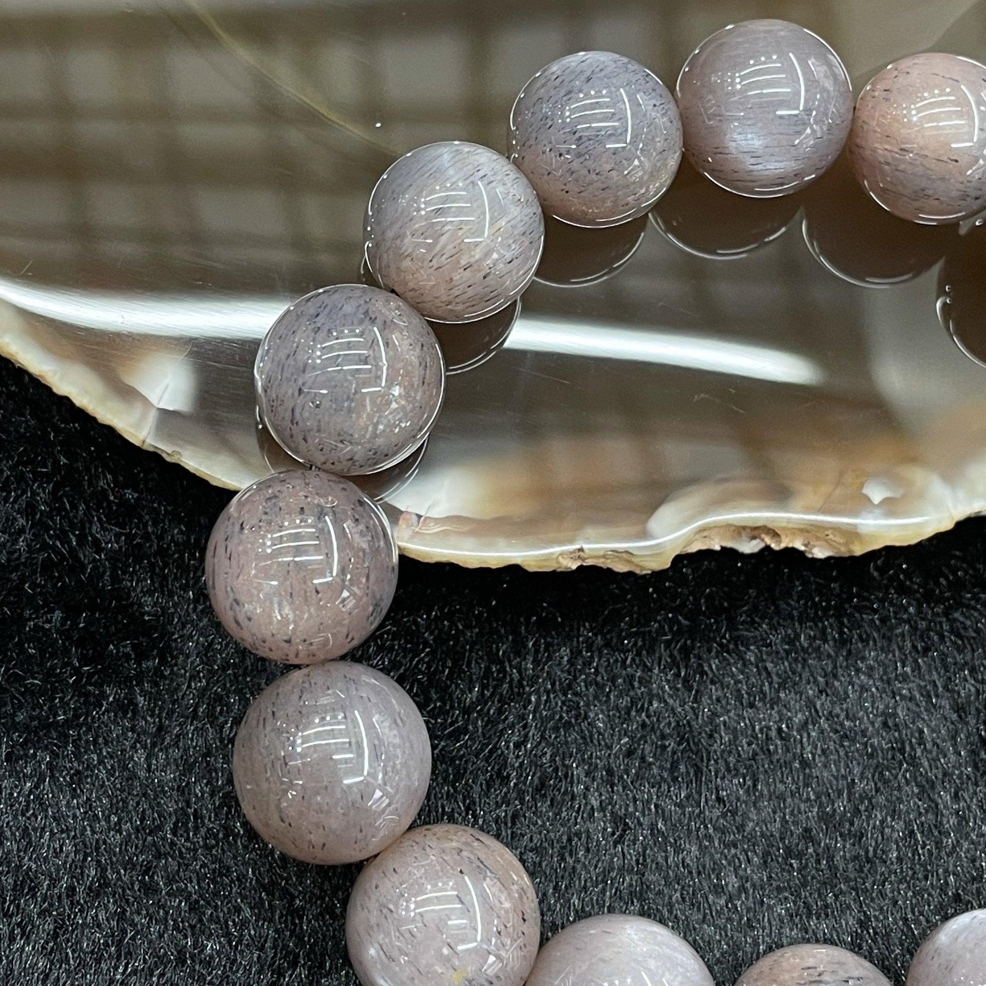 Natural Black Sunstone 日光石（太阳石）Bracelet 16 beads - 51.49g 13.3/bead - Huangs Jadeite and Jewelry Pte Ltd