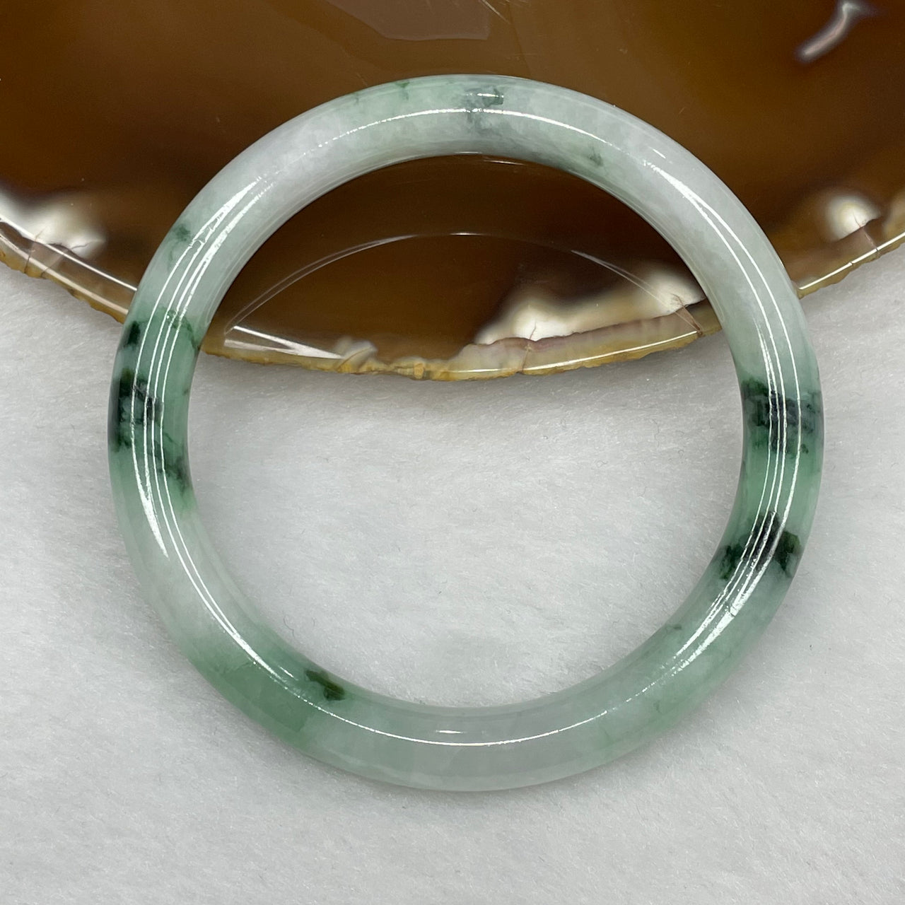 Type A Green Piao Hua Jadeite Bangle 30.92g inner diameter 53.0mm 8.1 by 7.6mm - Huangs Jadeite and Jewelry Pte Ltd