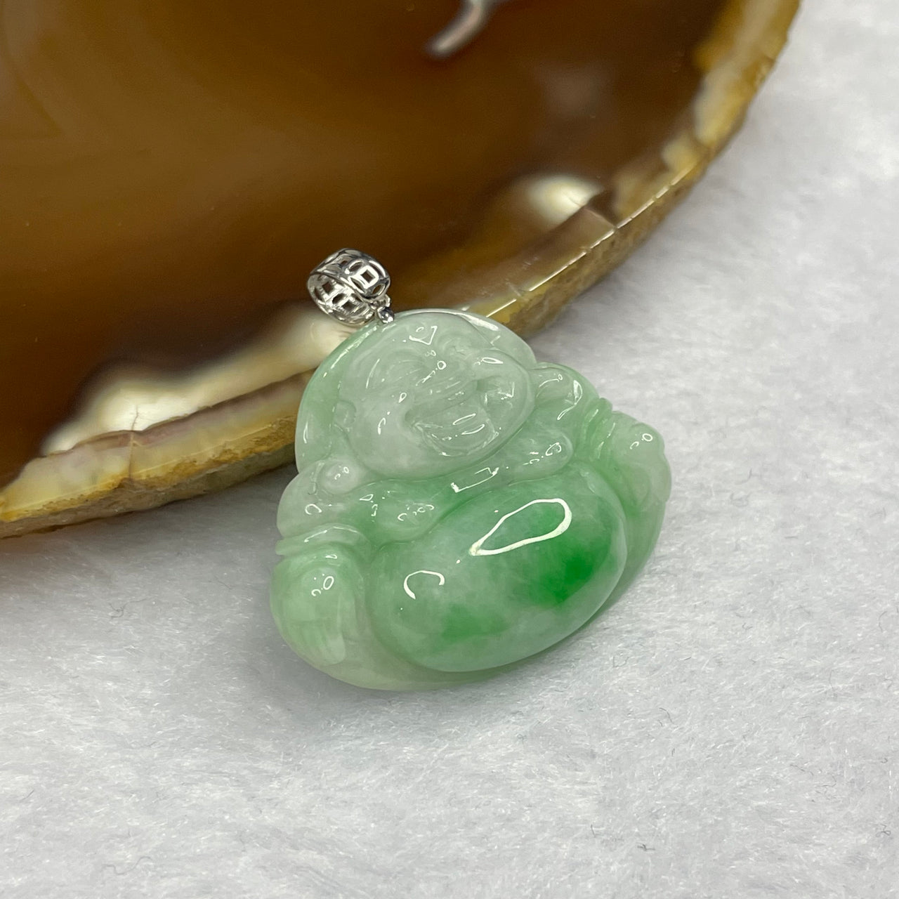 Type A Spicy Green Piao Hua Jade Jadeite Milo Buddha with 18K Gold Clasp -  5.87g 23.1 by 28.1 by 6.5mm - Huangs Jadeite and Jewelry Pte Ltd