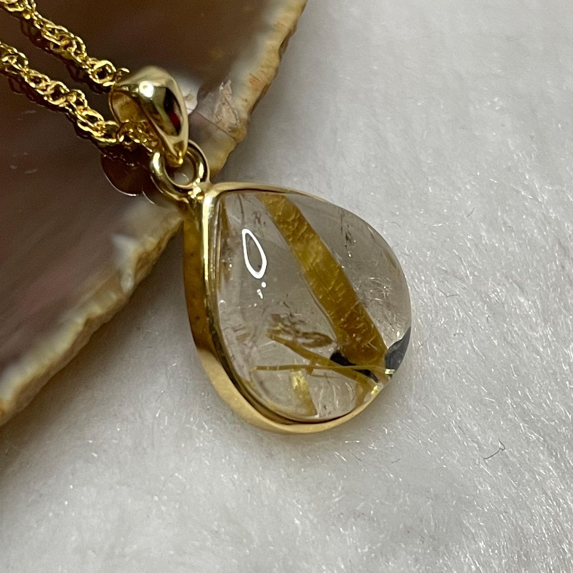 Natural Golden Rutilated Quartz 钛金 925 Silver Pendant & Chain 3.29g 22.9 by 13.6 by 5.7mm - Huangs Jadeite and Jewelry Pte Ltd