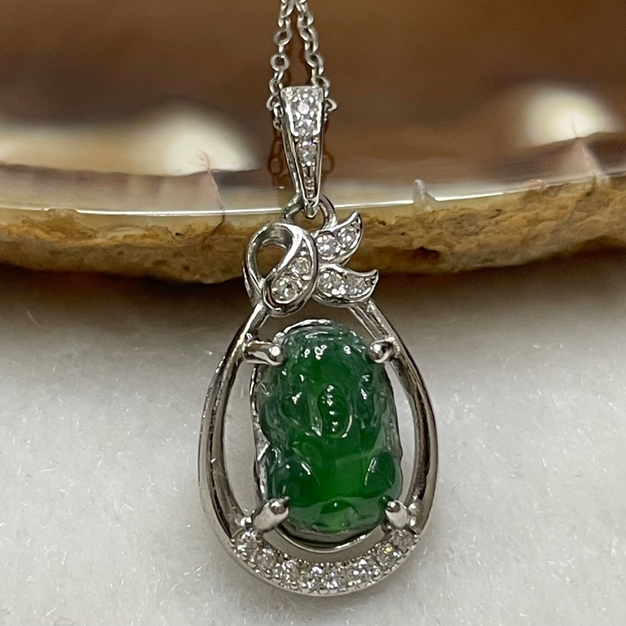 Type A Green Omphacite Jade Jadeite Pixiu  -2.26g 26.1 by 12.0 by 5.5mm - Huangs Jadeite and Jewelry Pte Ltd