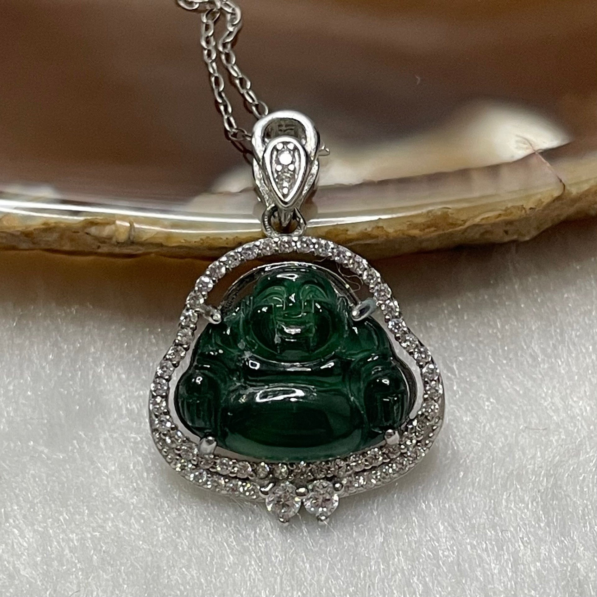 Type A Green Omphacite Jade Jadeite Milo Buddha - 2.38g 25.4 by 18.3 by 5.2mm - Huangs Jadeite and Jewelry Pte Ltd