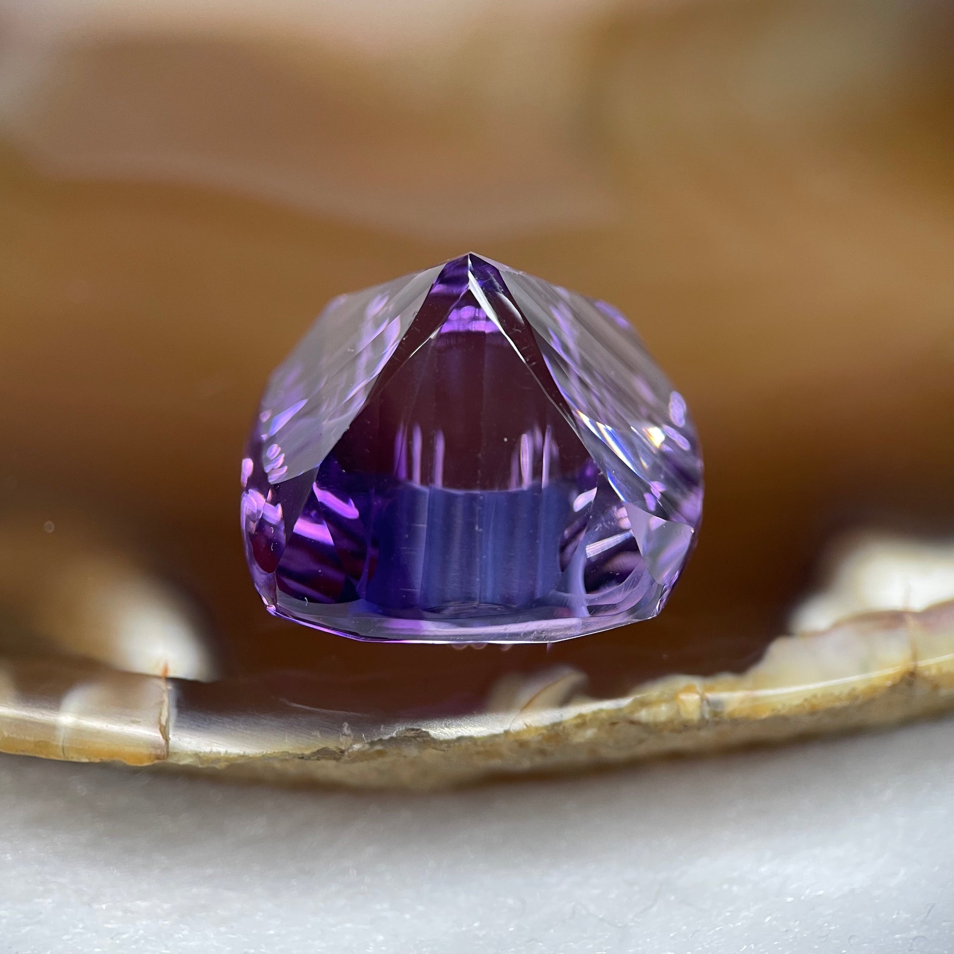 Natural Amethyst 38.40 carats 20.7 by 20.7 by 16.2mm - Huangs Jadeite and Jewelry Pte Ltd