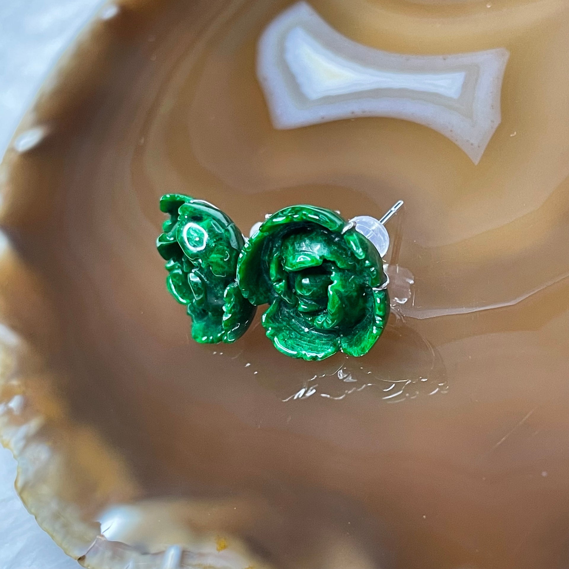 Type A Full Green Old Mine Jade Jadeite Rose 18k White Gold 6.6g 17.5 by 16.1 by 7.9mm - Huangs Jadeite and Jewelry Pte Ltd