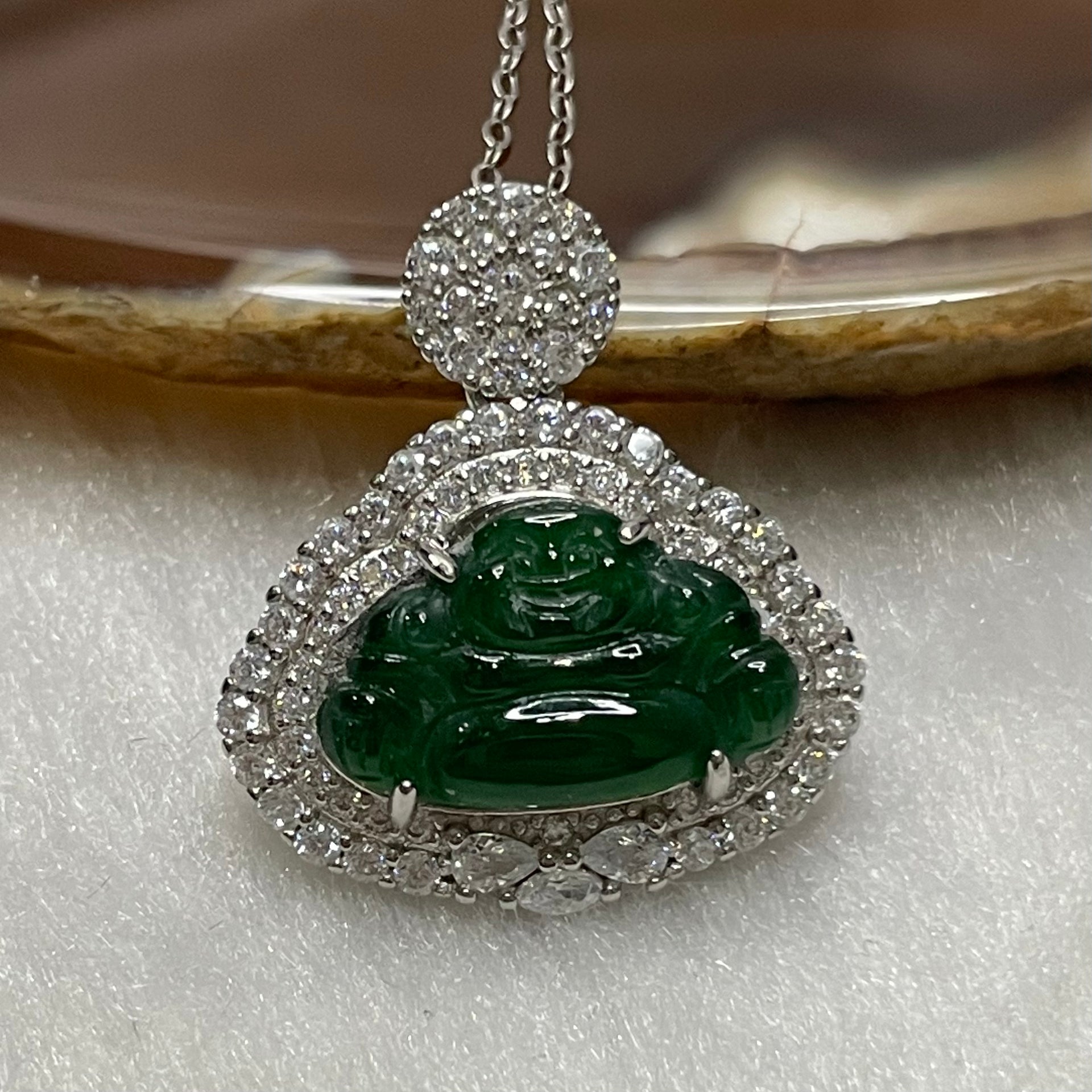 Type A Green Omphacite Jade Jadeite Milo Buddha - 3.10g 24.2 by 21.3 by 6.0mm - Huangs Jadeite and Jewelry Pte Ltd