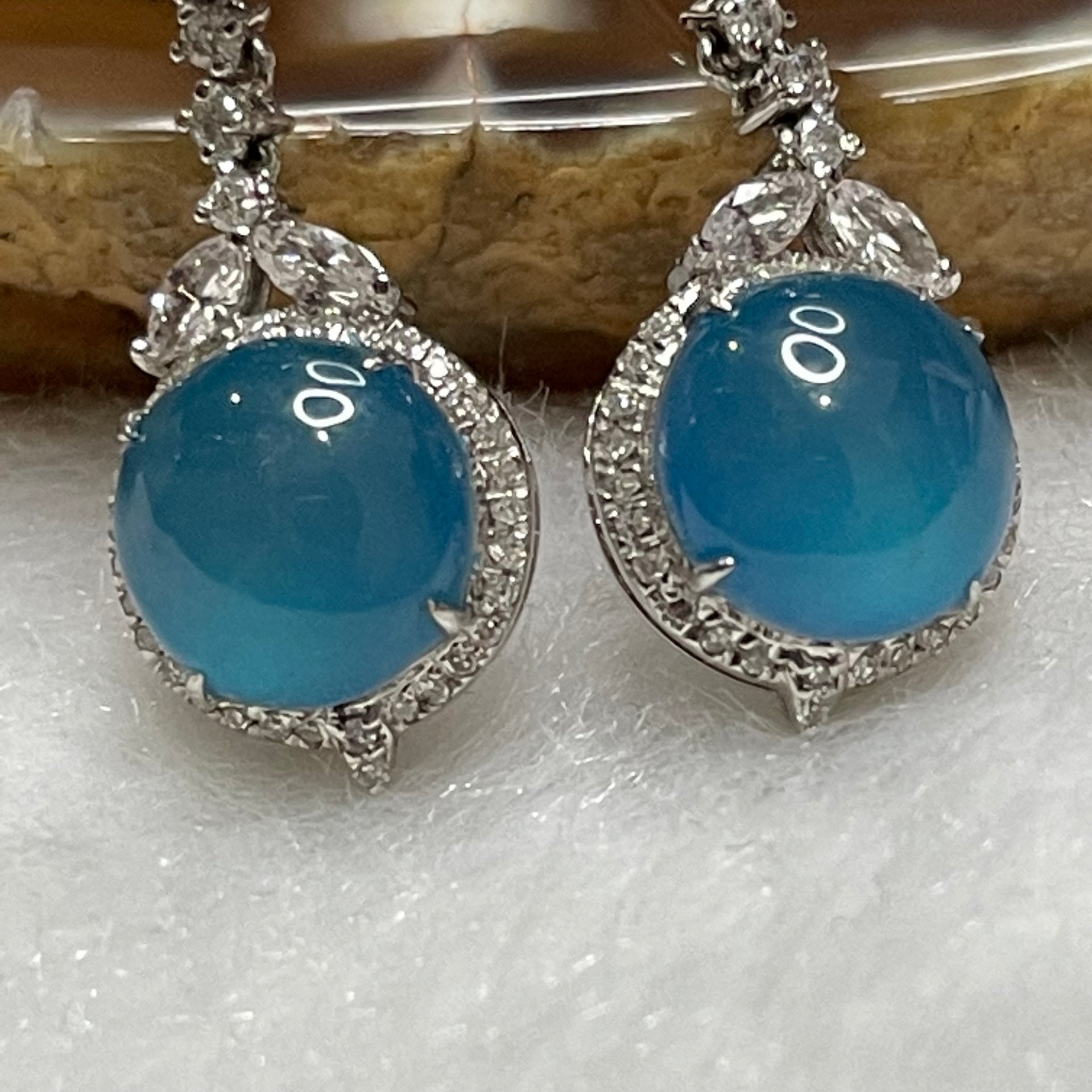 RARE Type A Blue Jade Jadeite Earring 18k white gold, natural diamonds & white sapphires 2.52g 21.7 by 8.7 by 5.2mm - Huangs Jadeite and Jewelry Pte Ltd