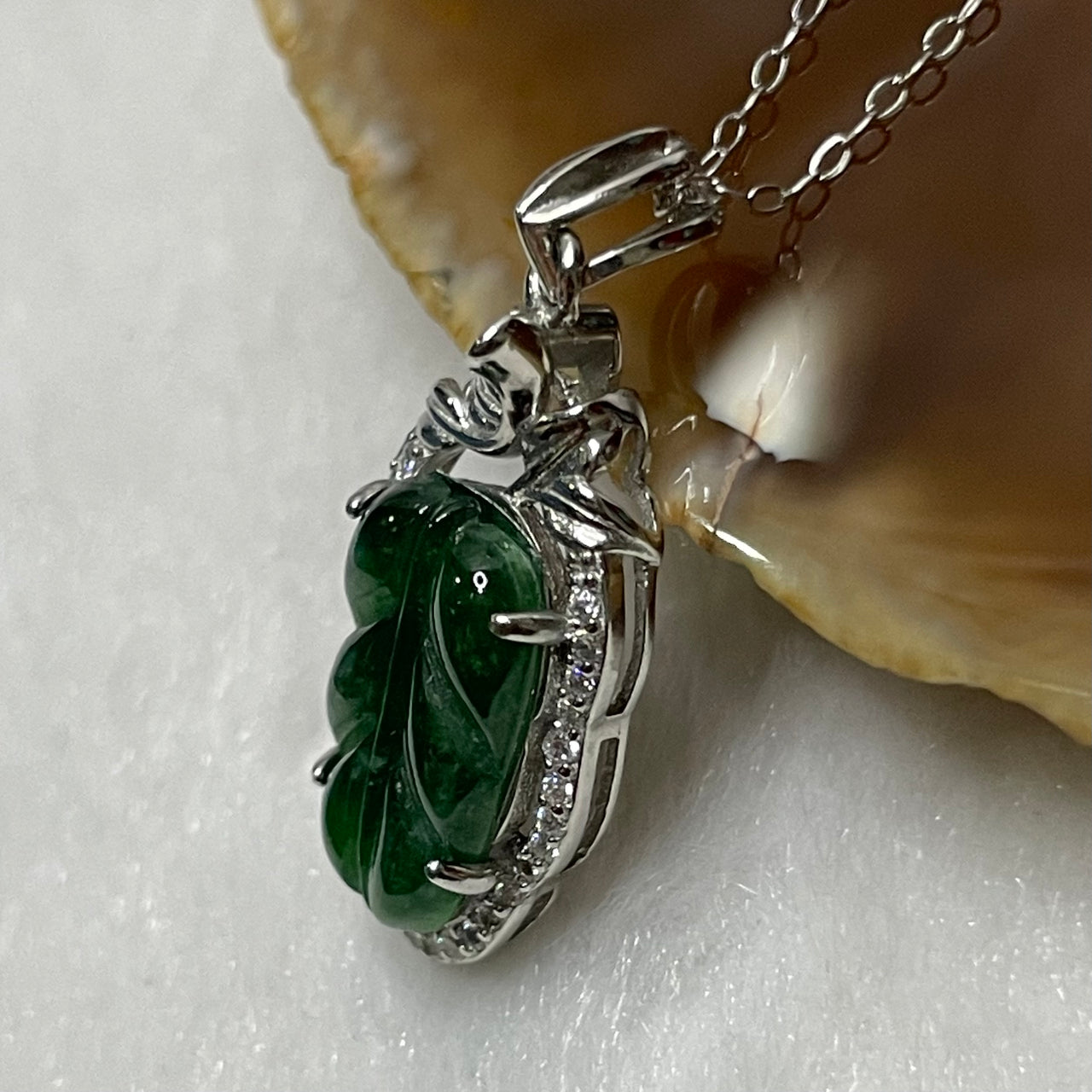 Type A Green Omphacite Jade Jadeite Leaf - 2.70g 30.5 by 12.5 by 5.6mm - Huangs Jadeite and Jewelry Pte Ltd