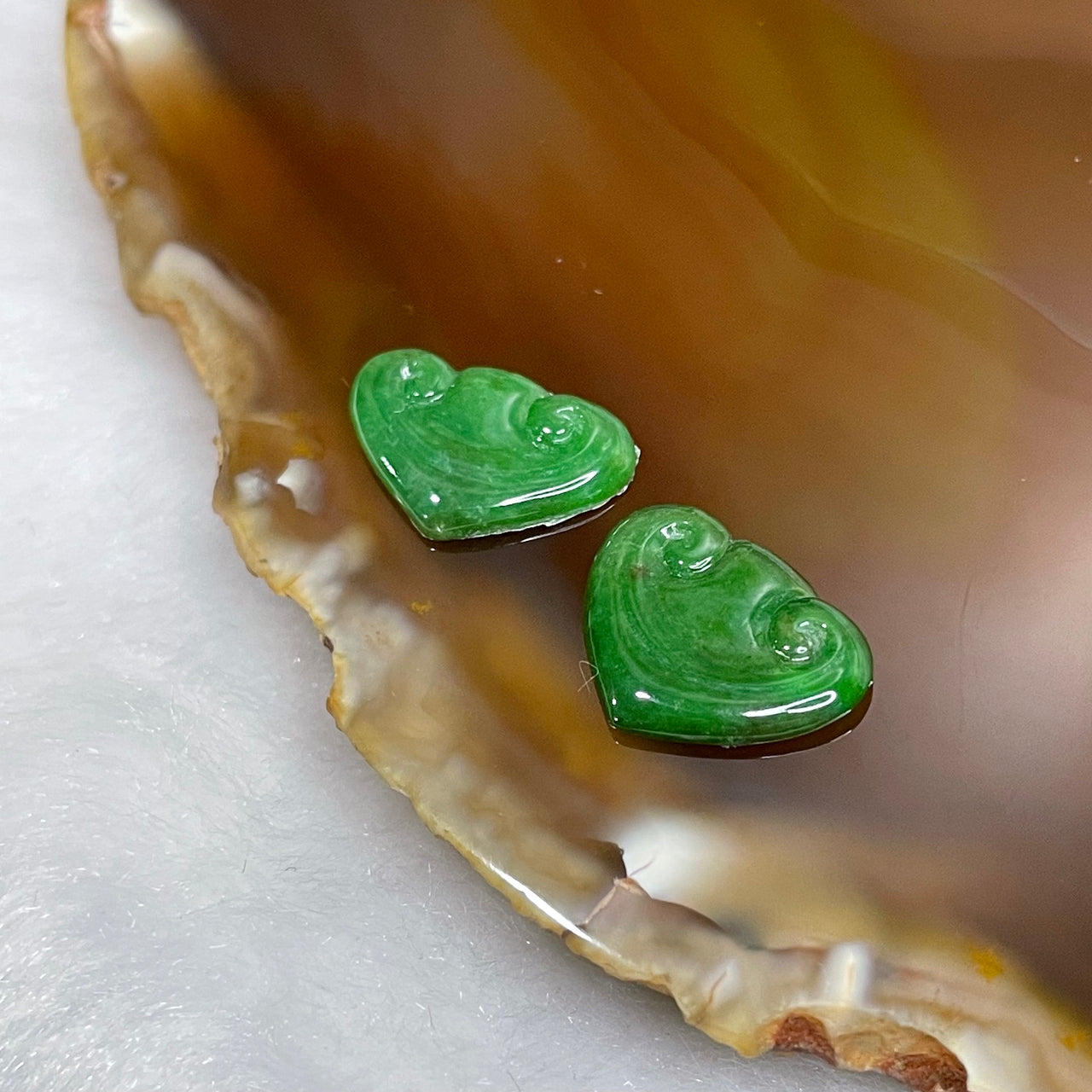 Type A Spicy Green Jade Jadeite Ruyi for setting 0.96g 11.0 by 14.2 by 1.7mm - Huangs Jadeite and Jewelry Pte Ltd