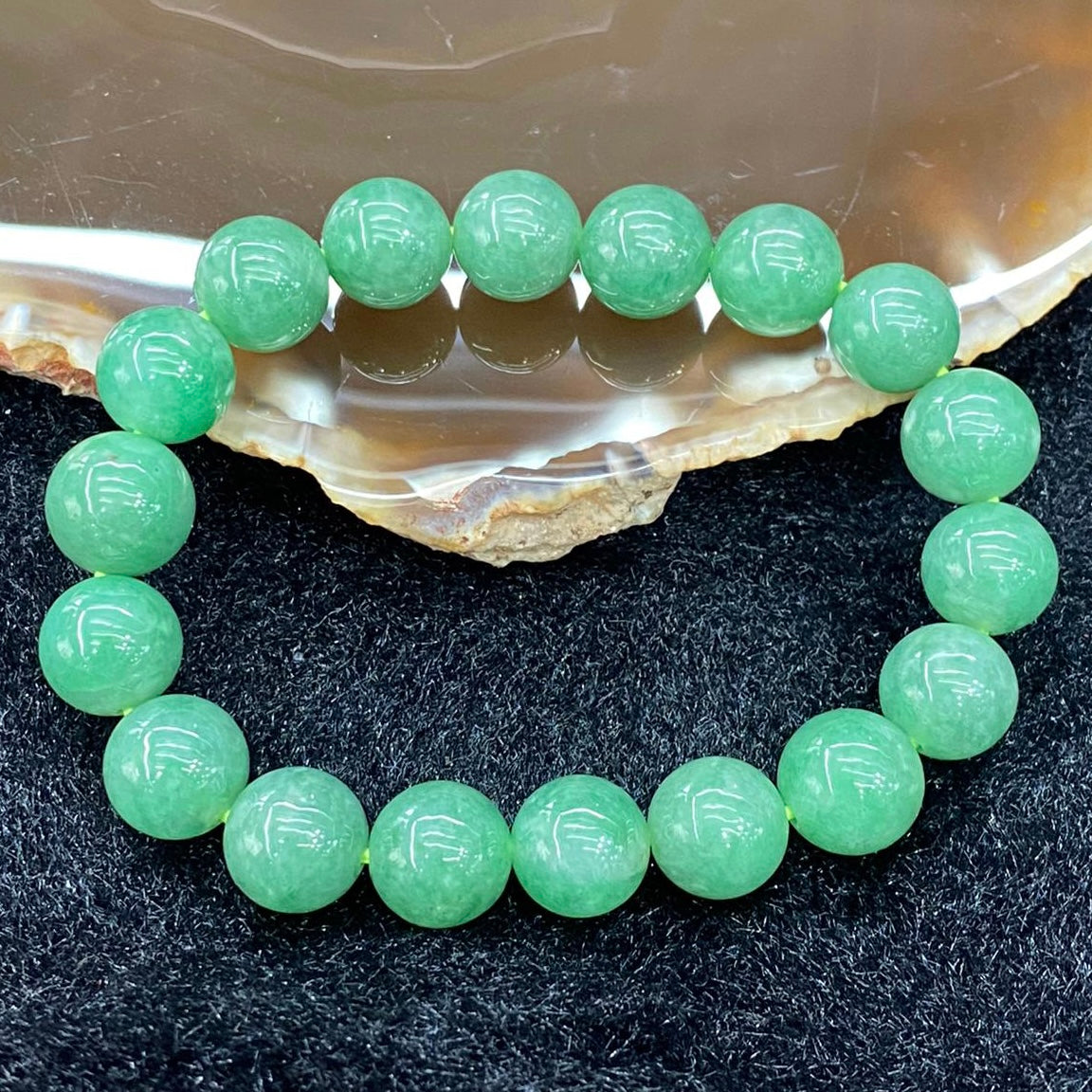 Type A Burmese Jade Jadeite intense Green Bracelet - 31.66g 18 beads 10.6mm - Huangs Jadeite and Jewelry Pte Ltd