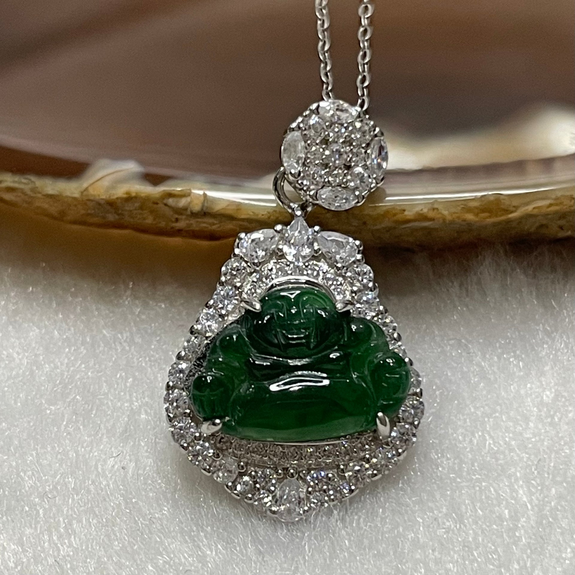 Type A Green Omphacite Jade Jadeite Milo Buddha - 3.17g 28.5 by 16.8 by 5.9mm - Huangs Jadeite and Jewelry Pte Ltd