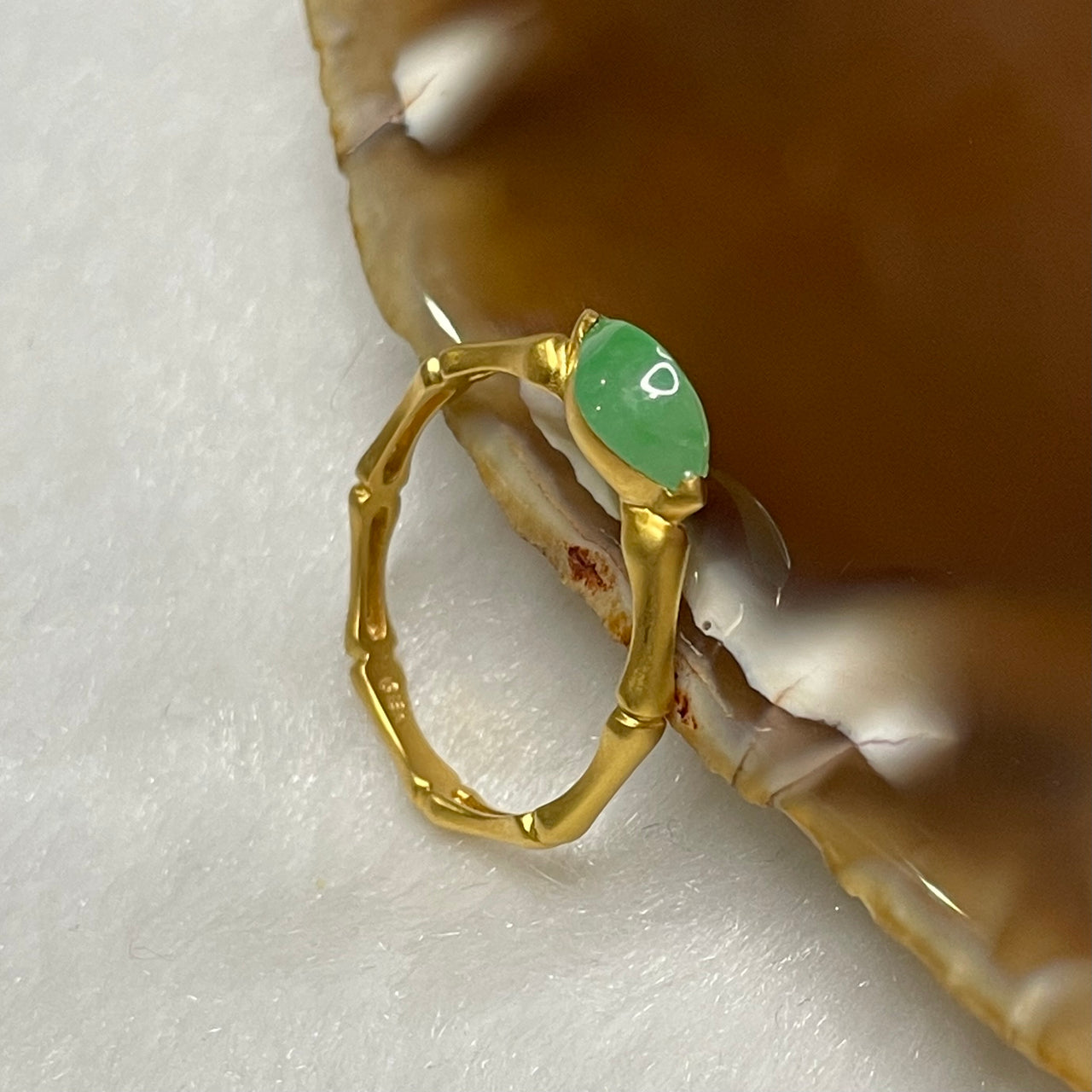 Type A Apple Green Jade Jadeite 18k Yellow Gold Ring 1.74g US 6.25 HK13.5 Inner Diameter 17.1mm Dimensions of Jade: 9.2 by 4.8 by 3.0mm - Huangs Jadeite and Jewelry Pte Ltd