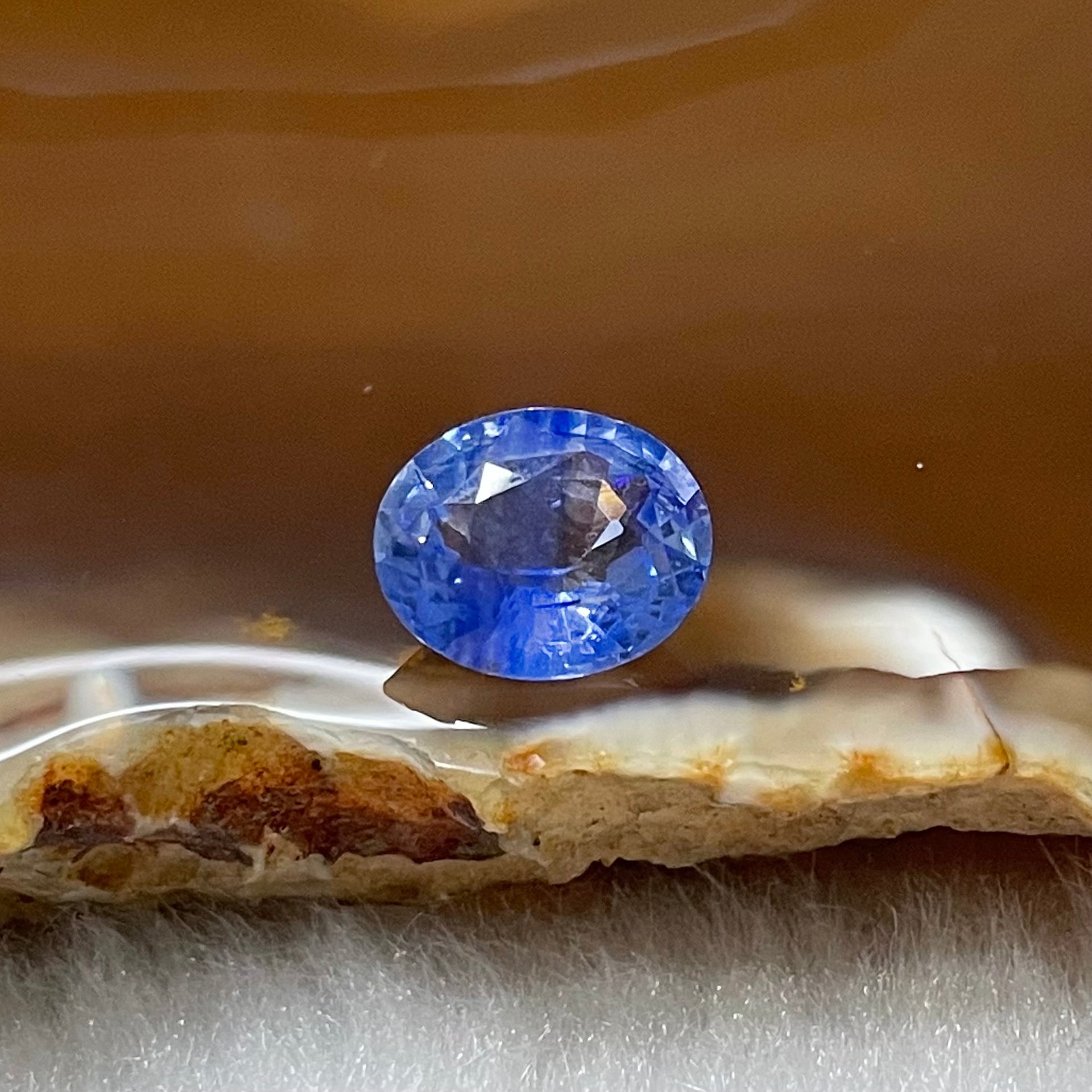 Natural Blue Sapphire (Corundum) with NGI Cert 3.16 carats 9.32 by 7.90 by 4.83mm - Huangs Jadeite and Jewelry Pte Ltd