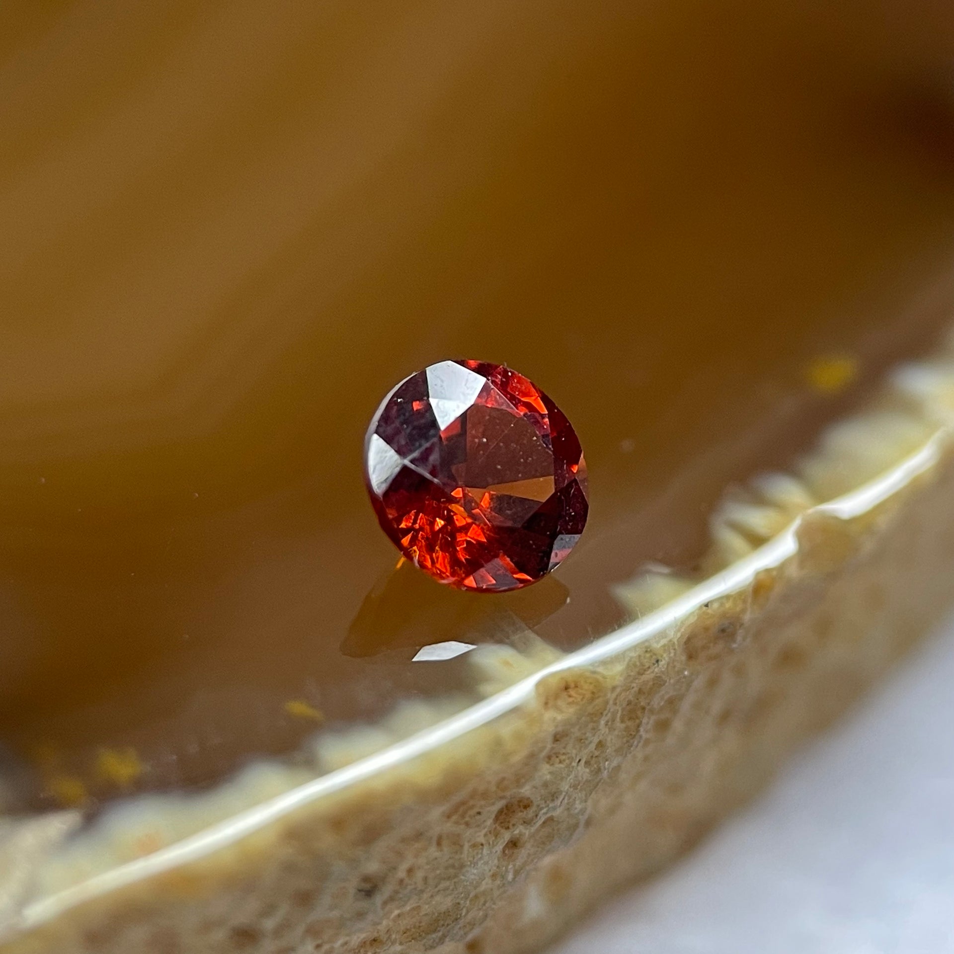 Natural Orange Red Garnet Crystal Stone for Setting - 0.70ct 4.9 by 4.9 by 3.2mm - Huangs Jadeite and Jewelry Pte Ltd