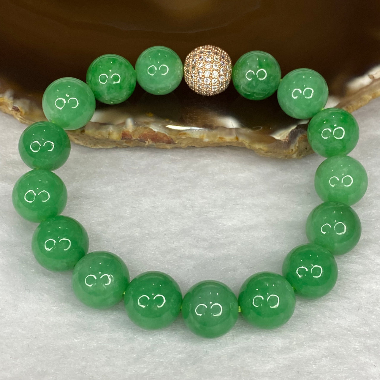 Rare High End Full Spicy Green Beads Bracelet 49.02g 12.2mm 16 Beads - Huangs Jadeite and Jewelry Pte Ltd